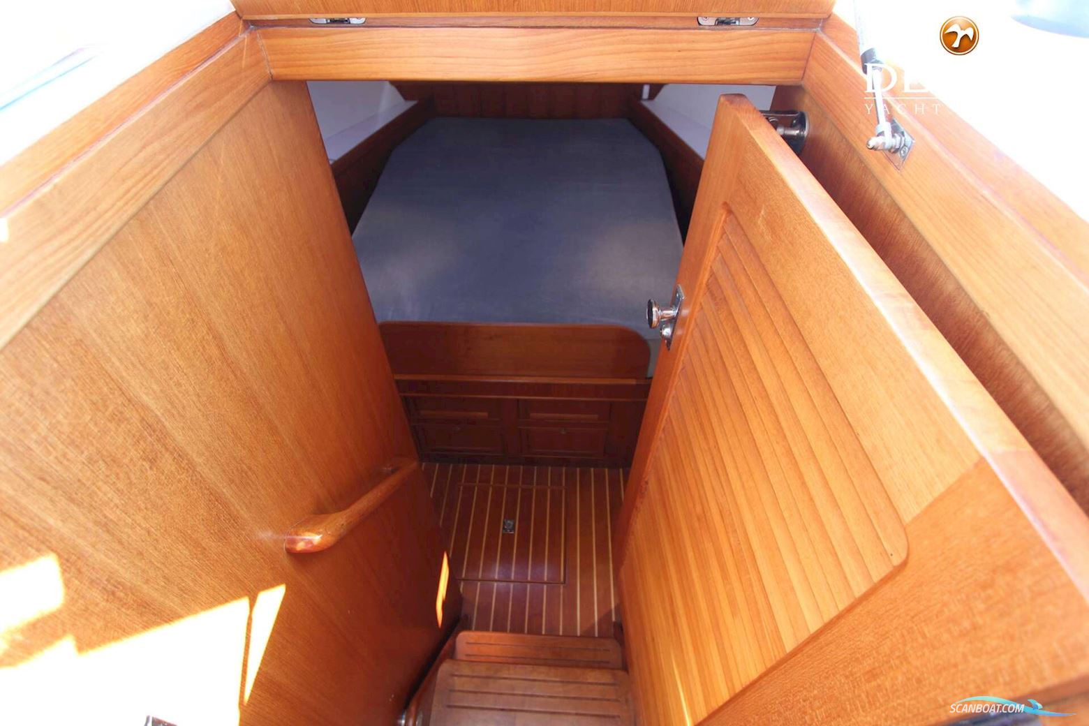 Halvorsen 32 Gourmet Cruiser