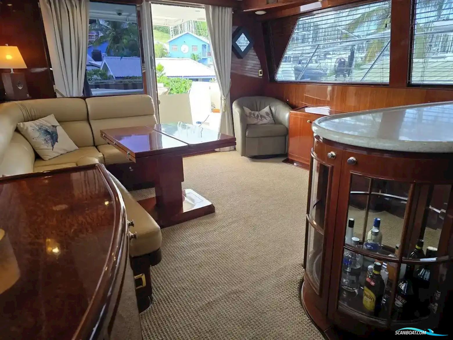 Hampton 558