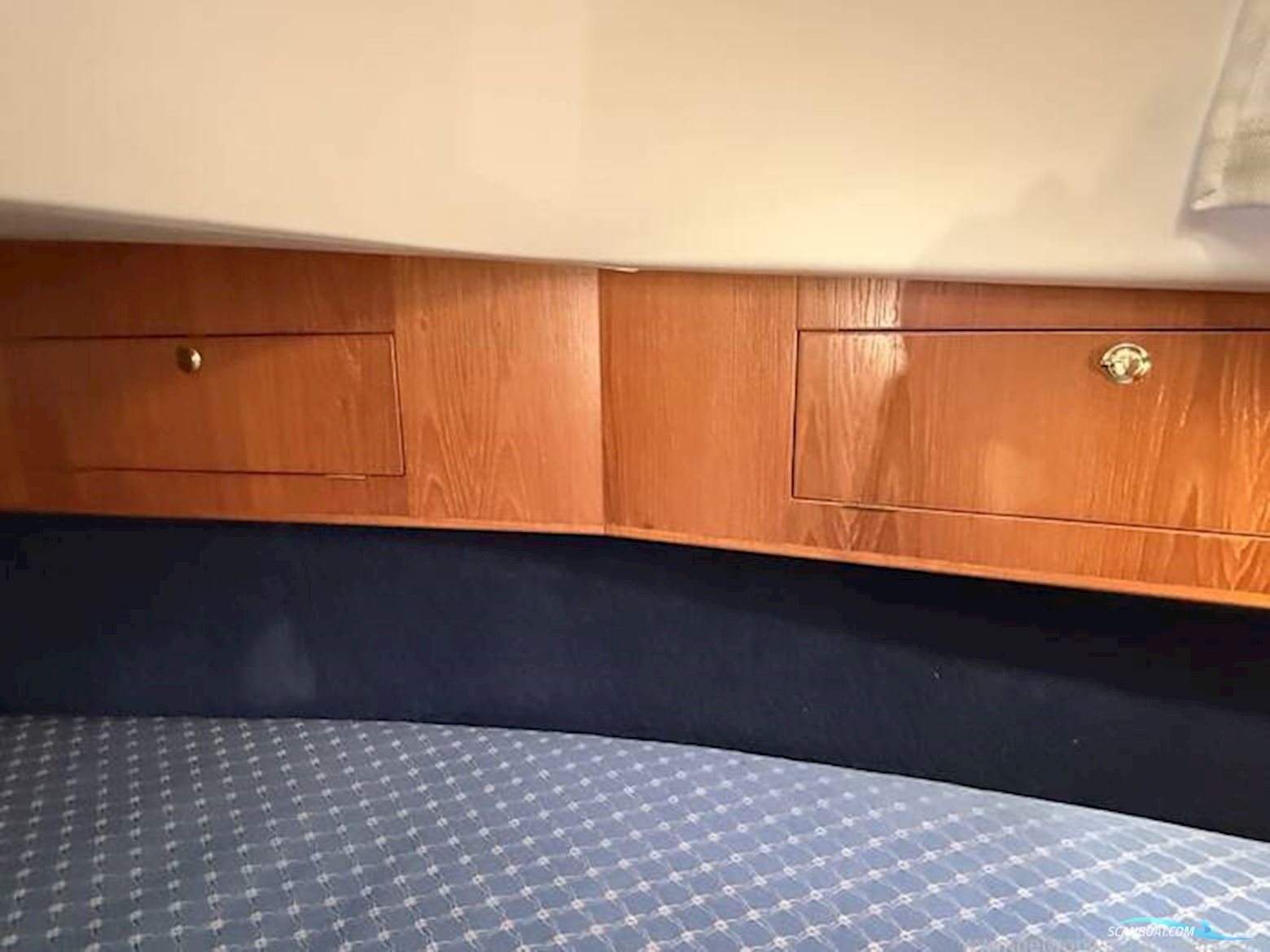 HARDY MARINE 32 Commander