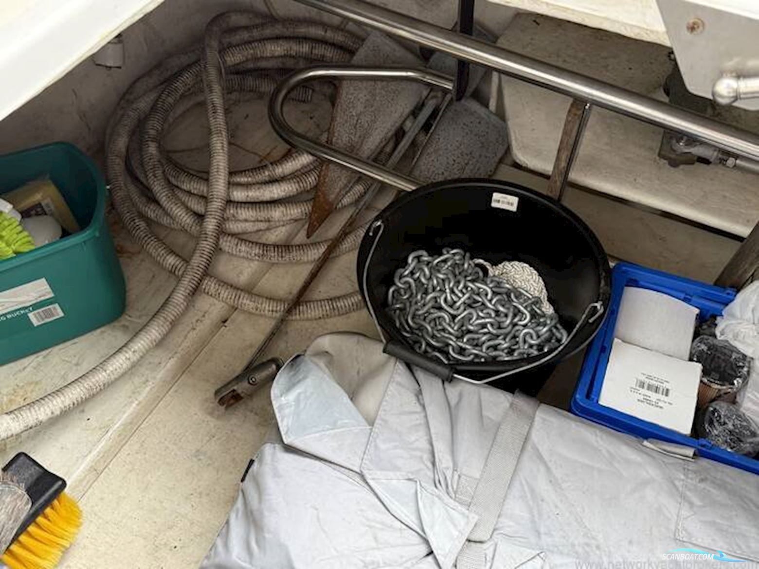 HARDY MARINE 32 Commander