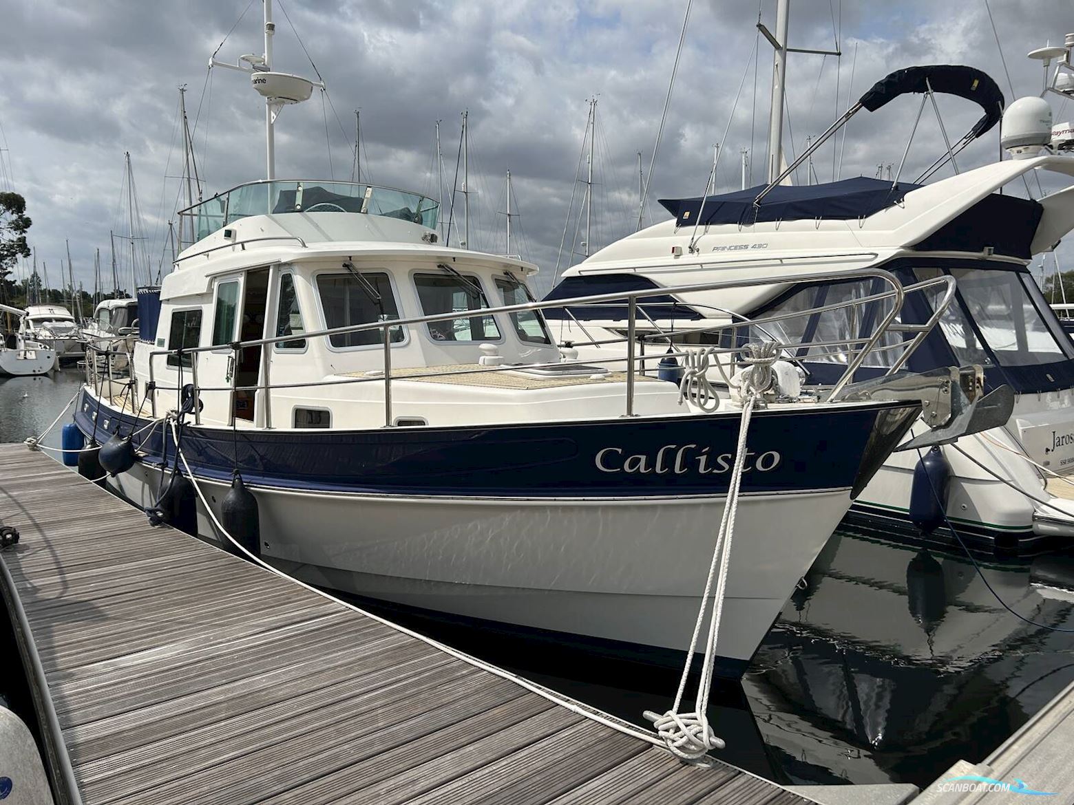 HARDY MARINE 36 Motorboten 2007, met Perkins Sabre M265Ti motor, United Kingdom