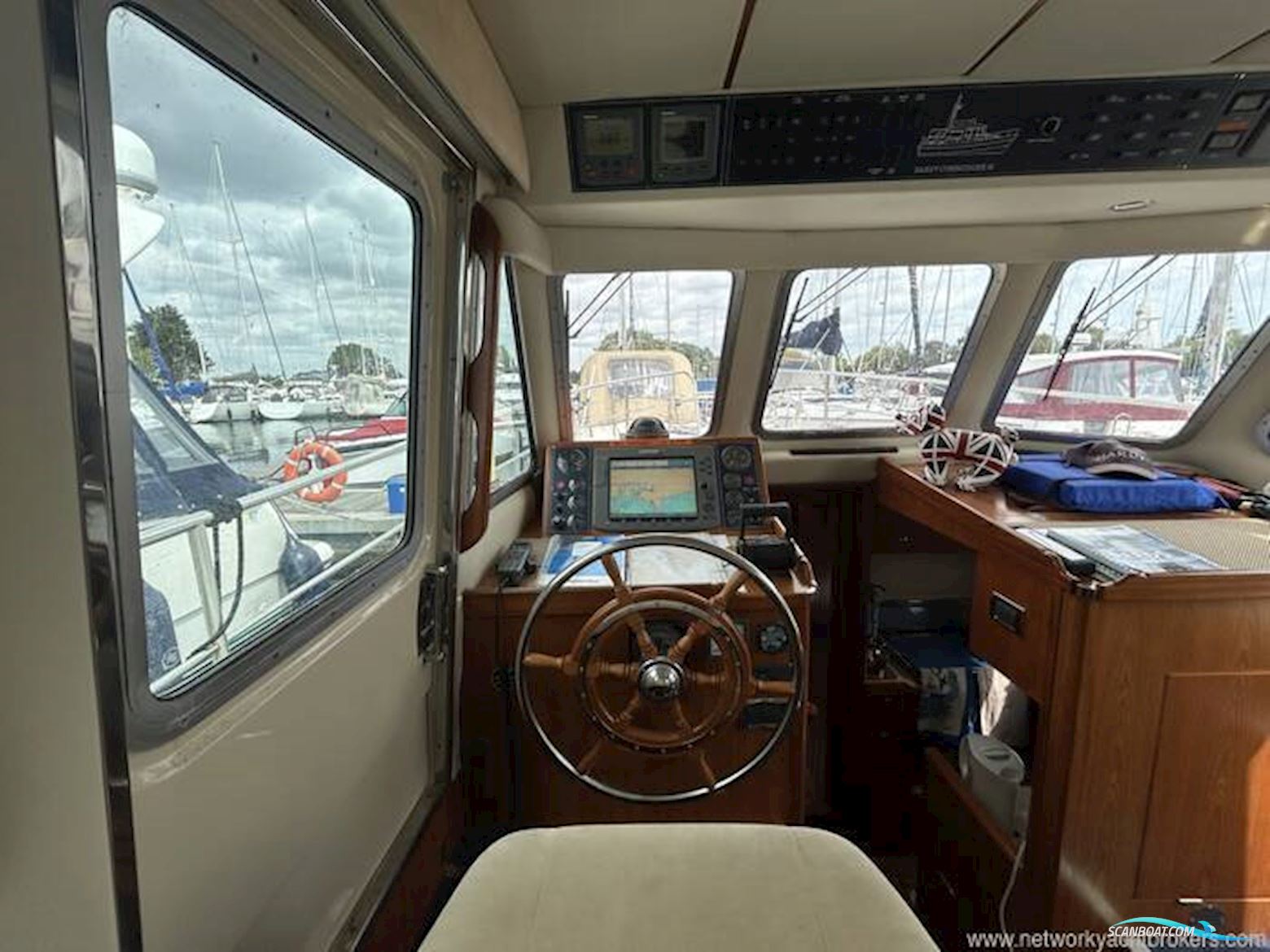 HARDY MARINE 36