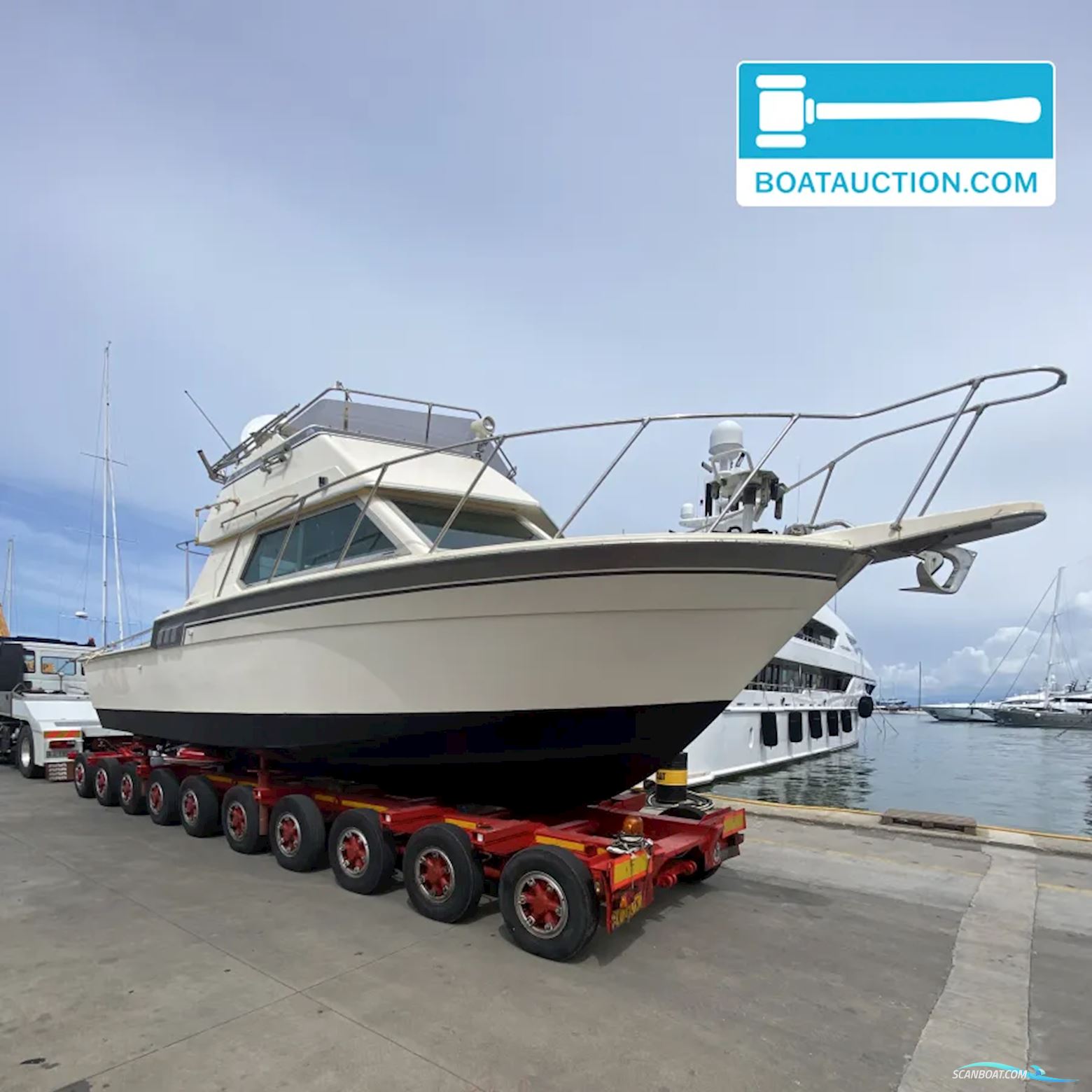 Hatteras 32 Sport Fly Motorboten 1984, met Caterpillar motor, Italië