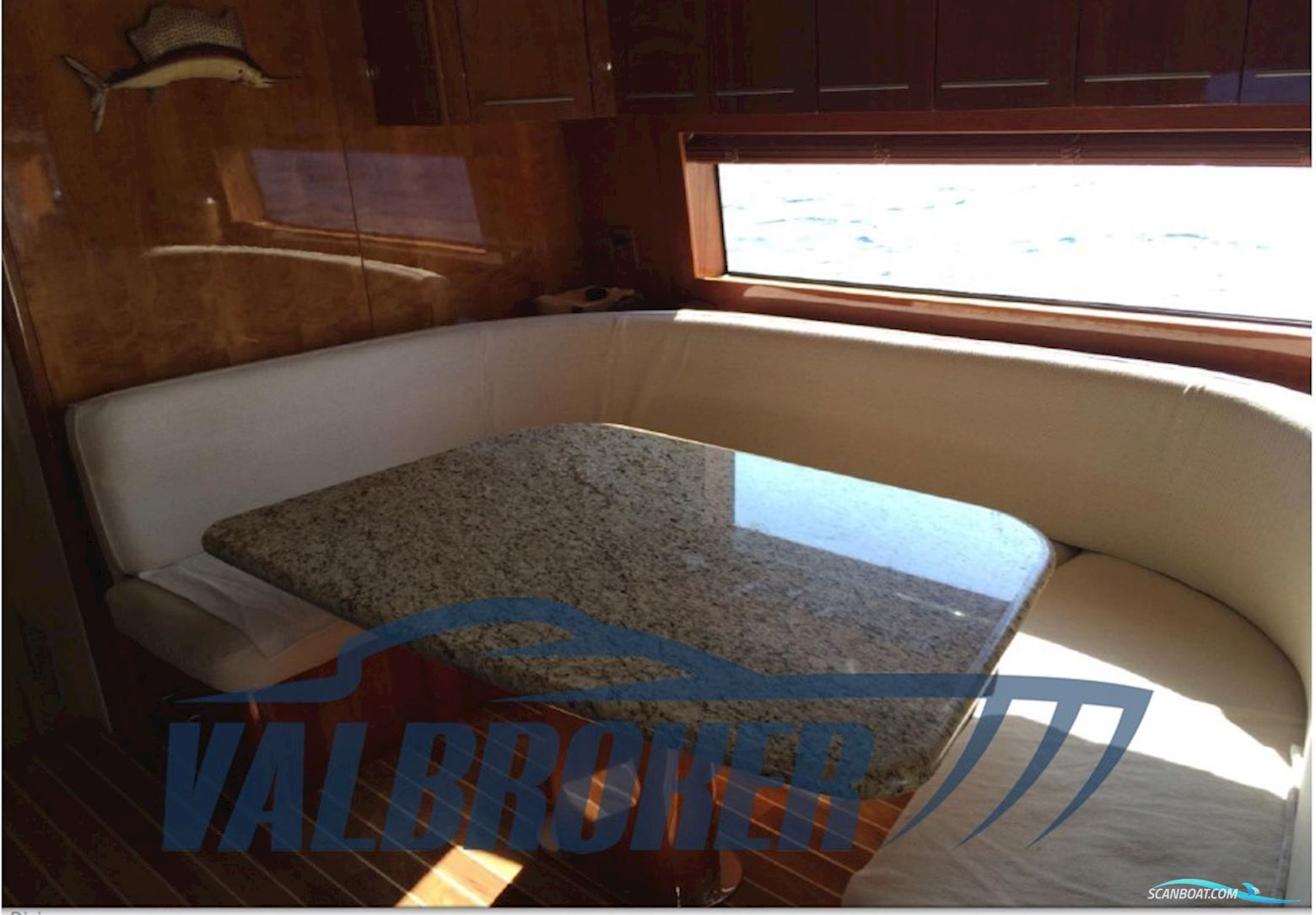 Hatteras 70' Convertible