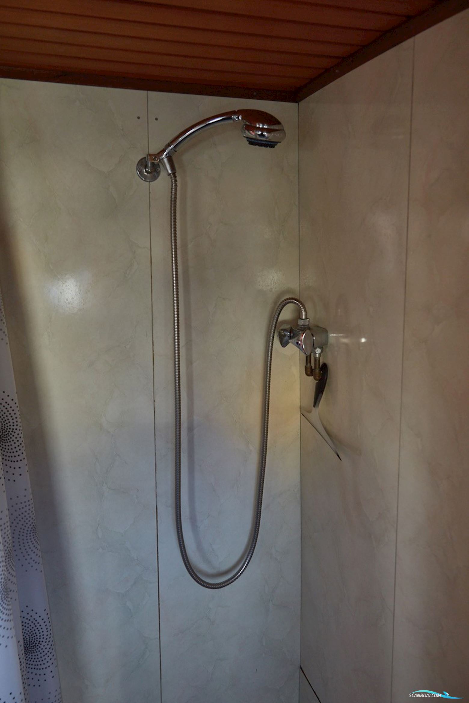 Helårs motorbåd med flybridge 44 fod Hoekstrakruiser