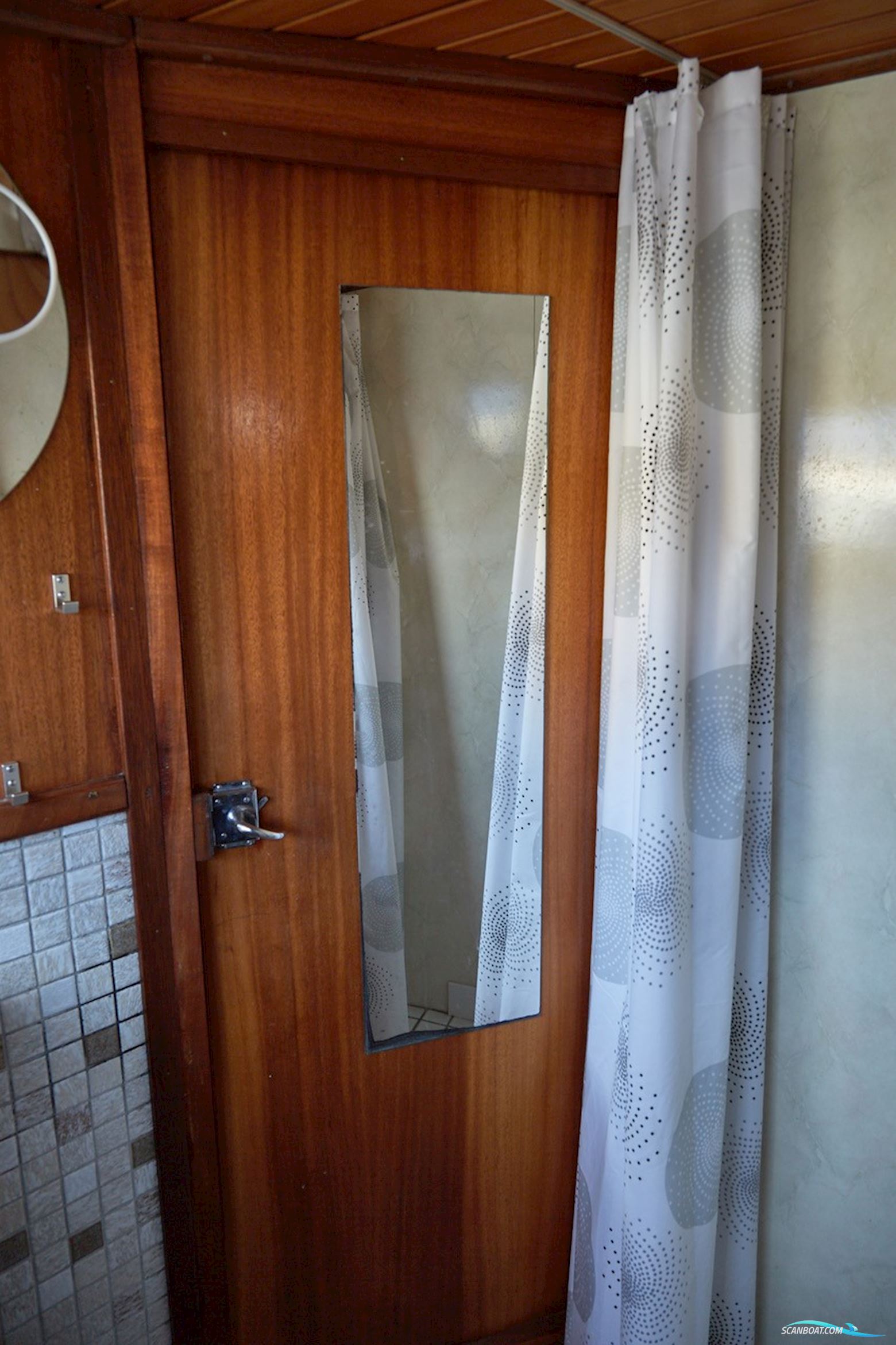 Helårs motorbåd med flybridge 44 fod Hoekstrakruiser