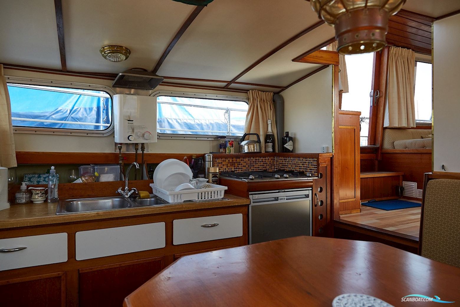 Helårs motorbåd med flybridge 44 fod Hoekstrakruiser