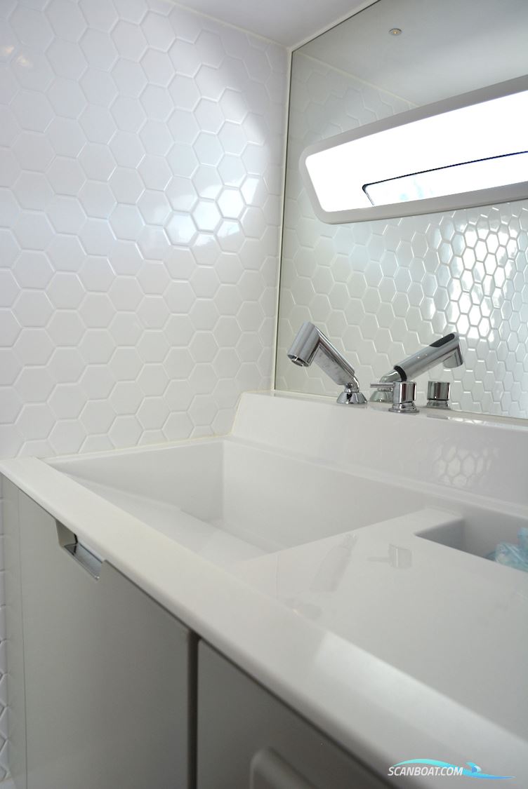 Hoc 33 Explorer, Like X-Power 33, Like Grandezza 34, Like Delta 33 Coupè, Like Sealine S330