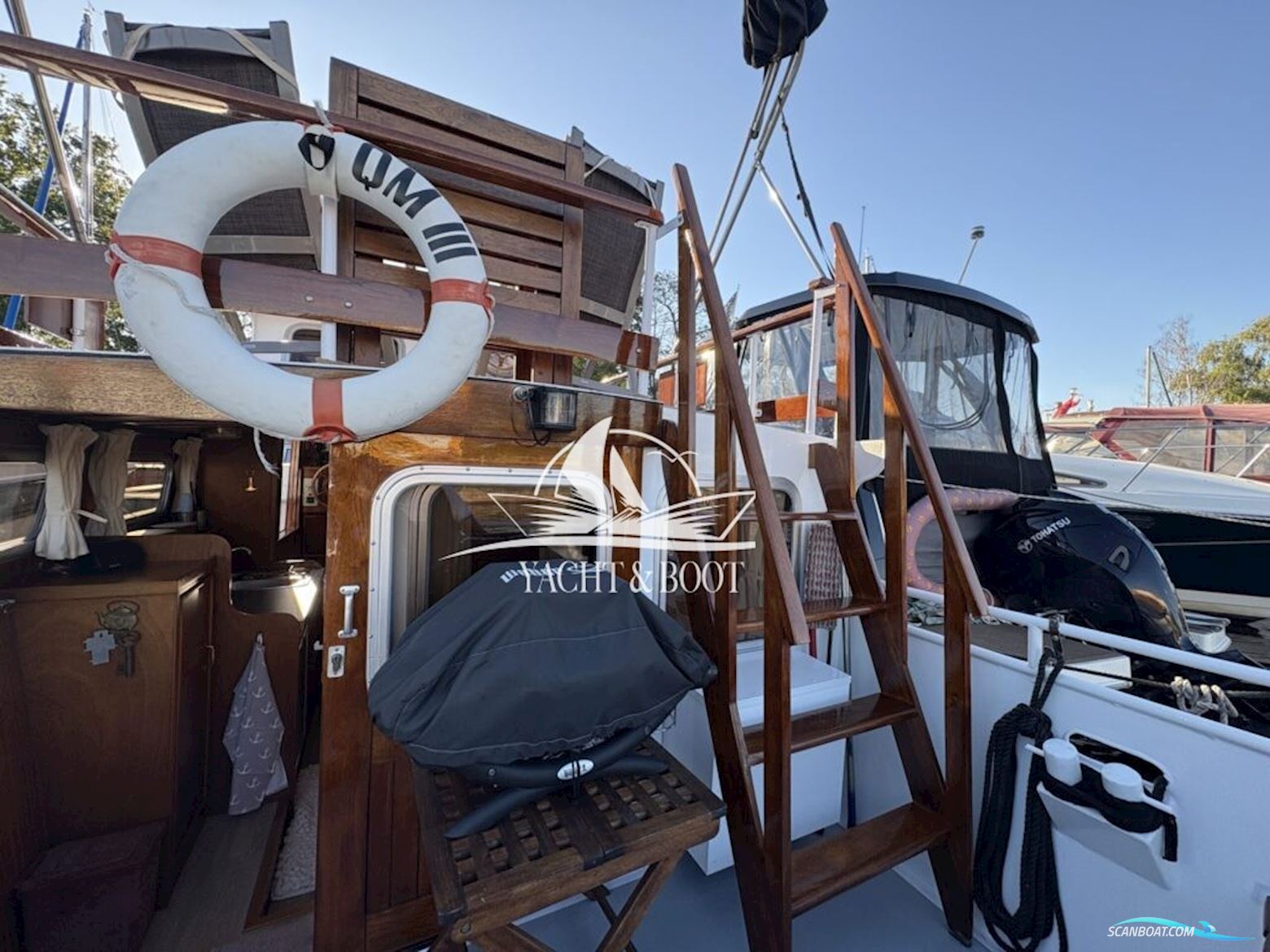 Holländischer Werftbau Crowntrawler 830