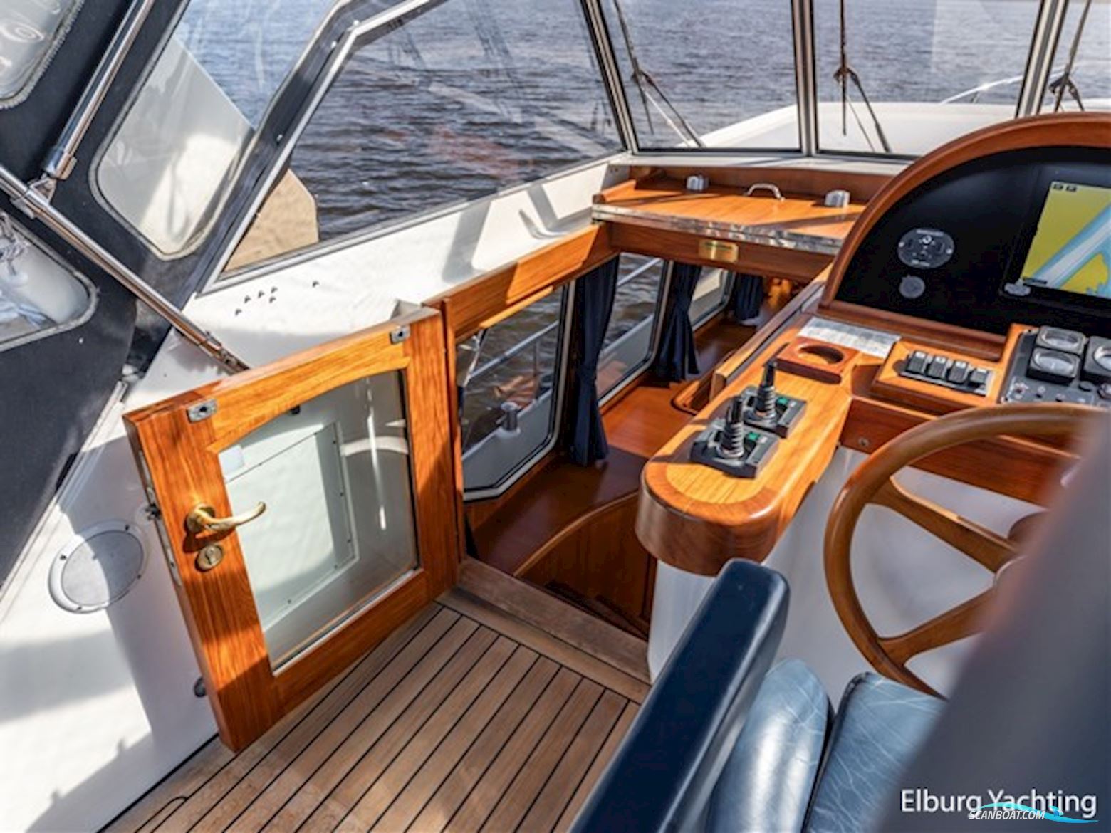 Holterman 48 Trawler - Stabilizers 