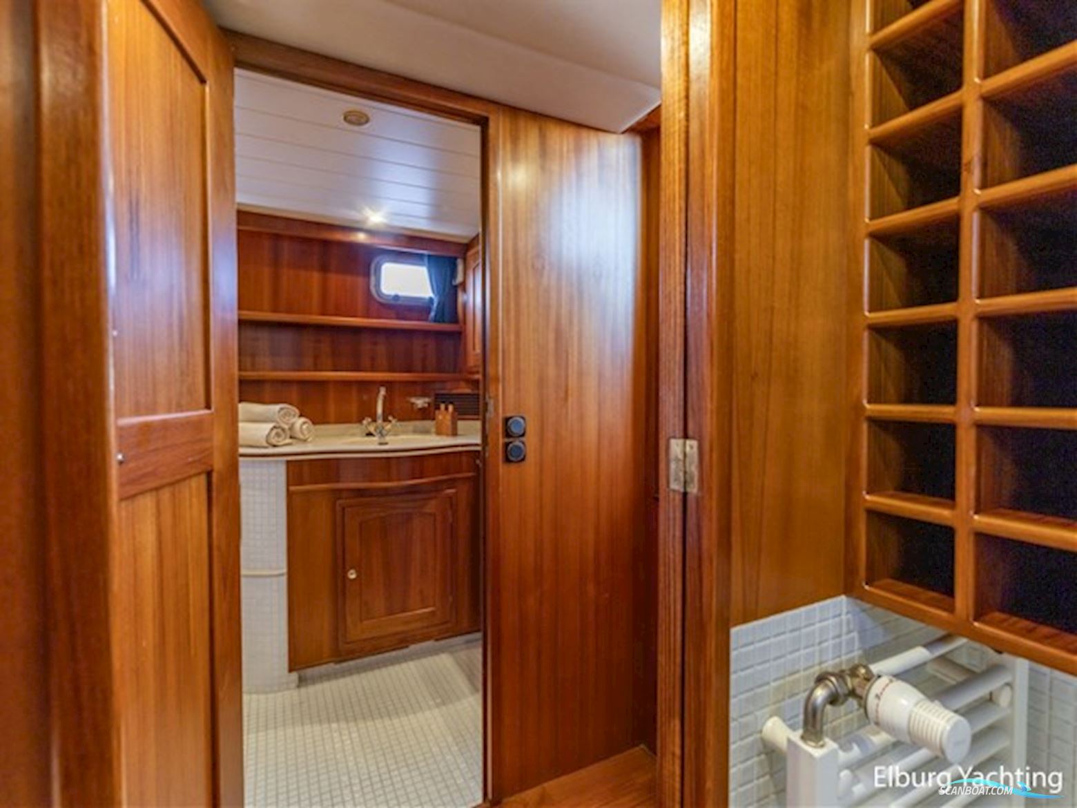 Holterman 48 Trawler - Stabilizers