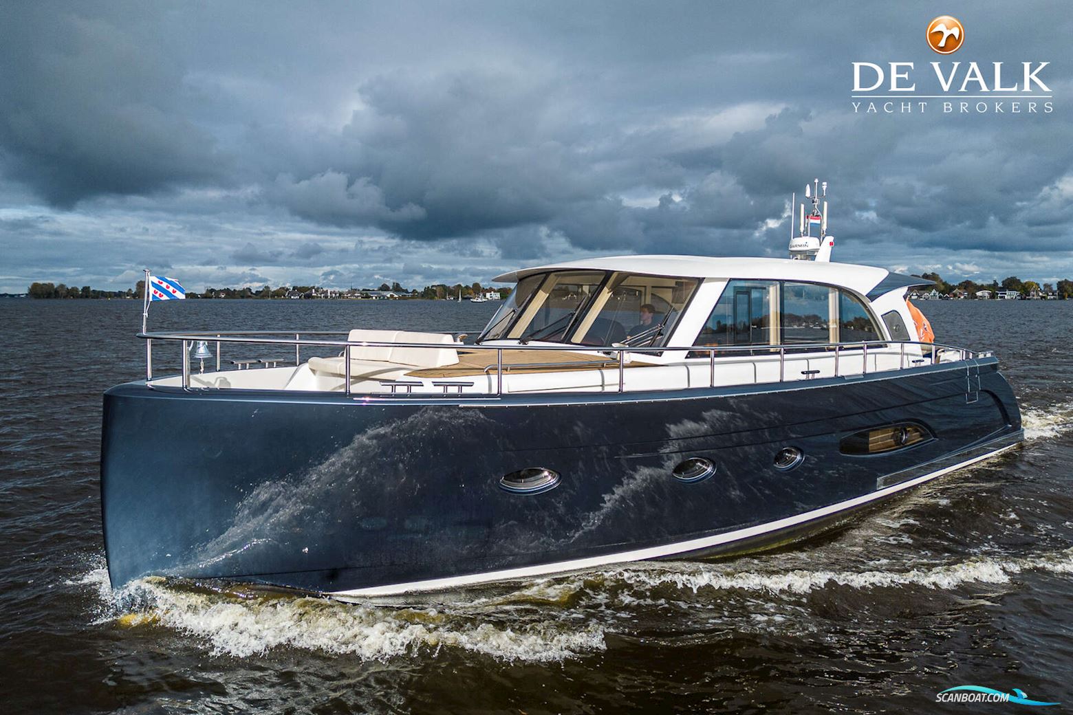 HOLTERMAN 53 Commander