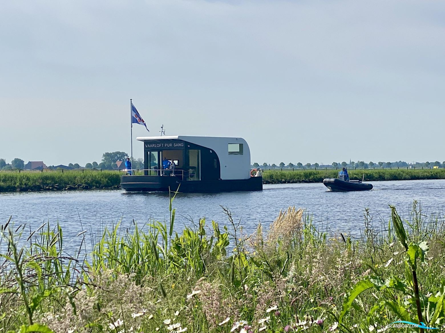 Homeship Vaarloft Volledig Elektrische Houseboat