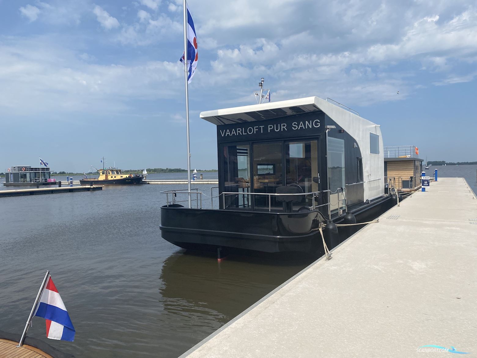 Homeship Vaarloft Volledig Elektrische Houseboat