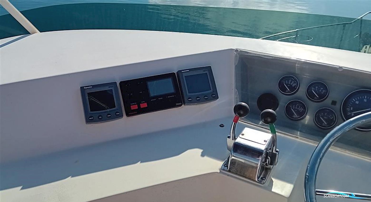 Horizon 47 Trawler Motor Yacht