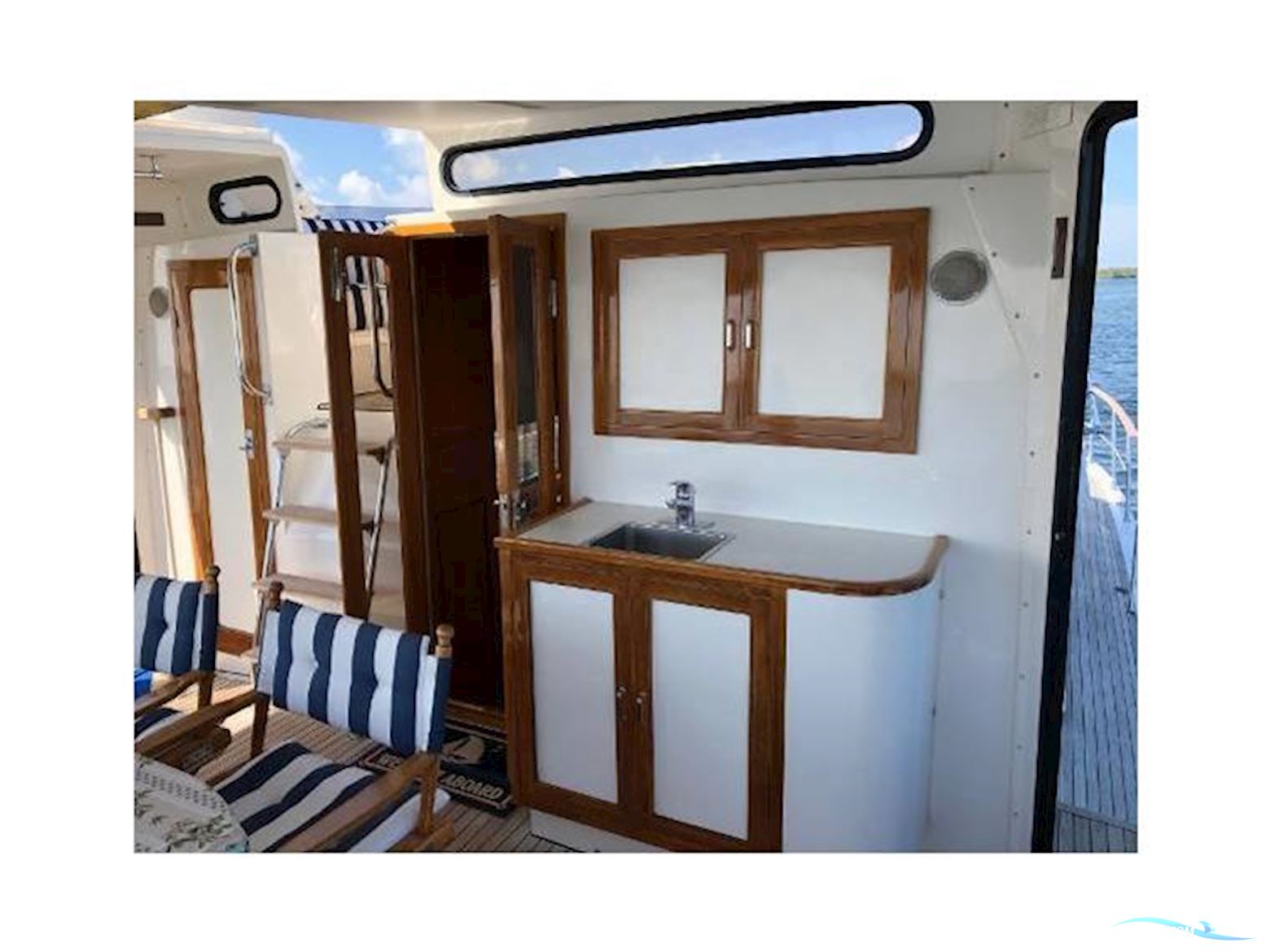 Horizon 47 Trawler Motor Yacht