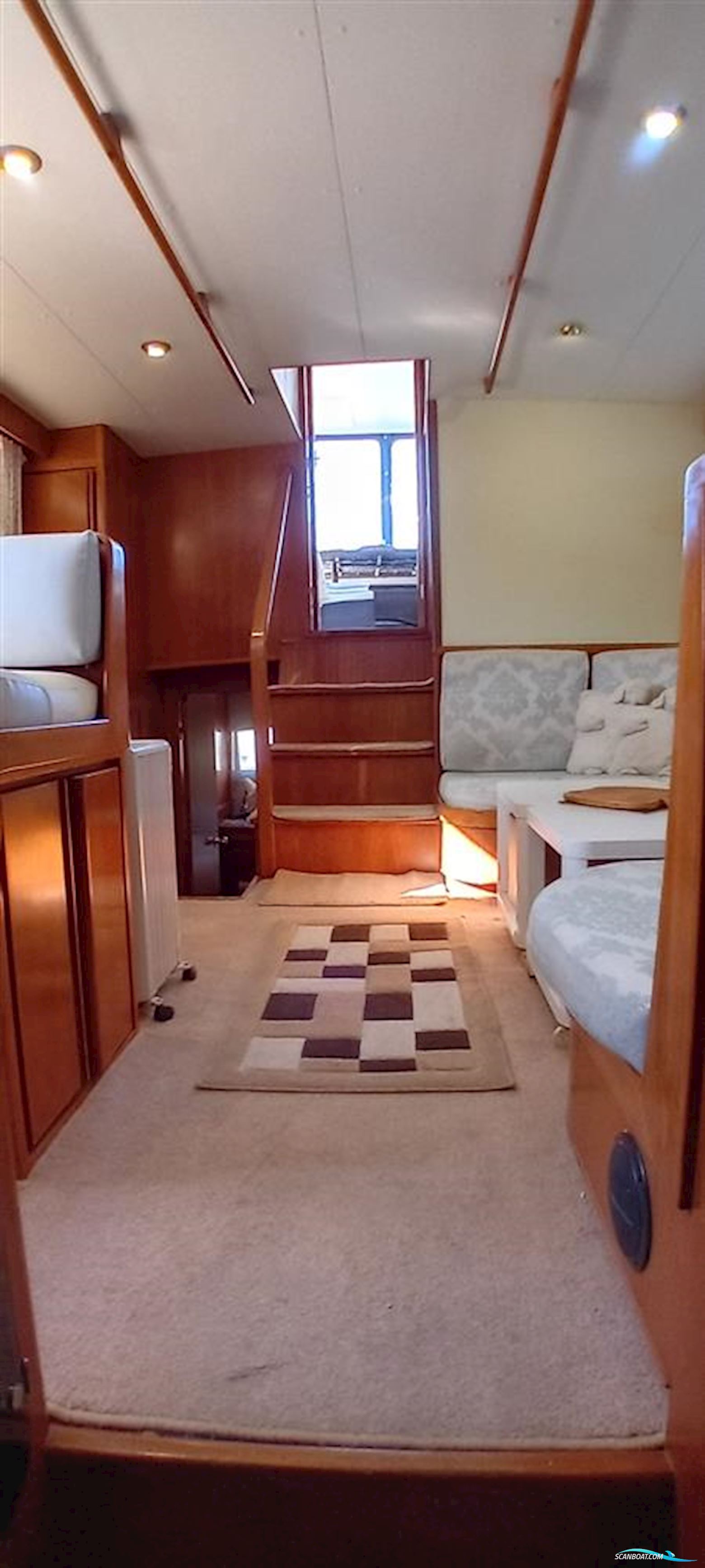 Horizon 47 Trawler Motor Yacht