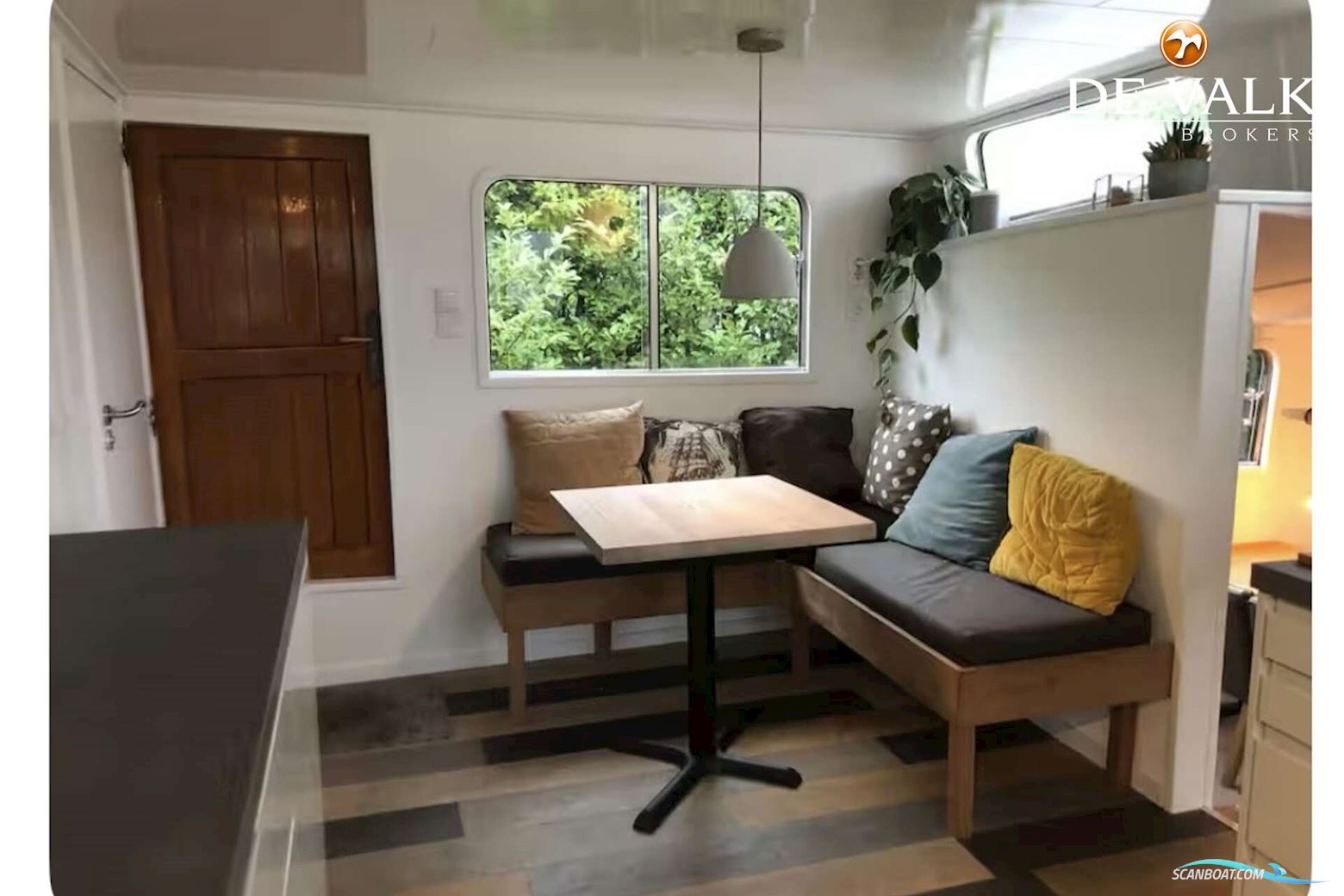 Houseboat Waterloft Luxemotor