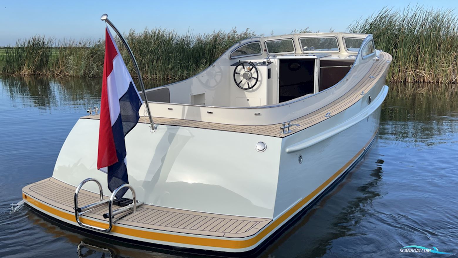 Ijzendoorn Yachts Tender Cabin 800