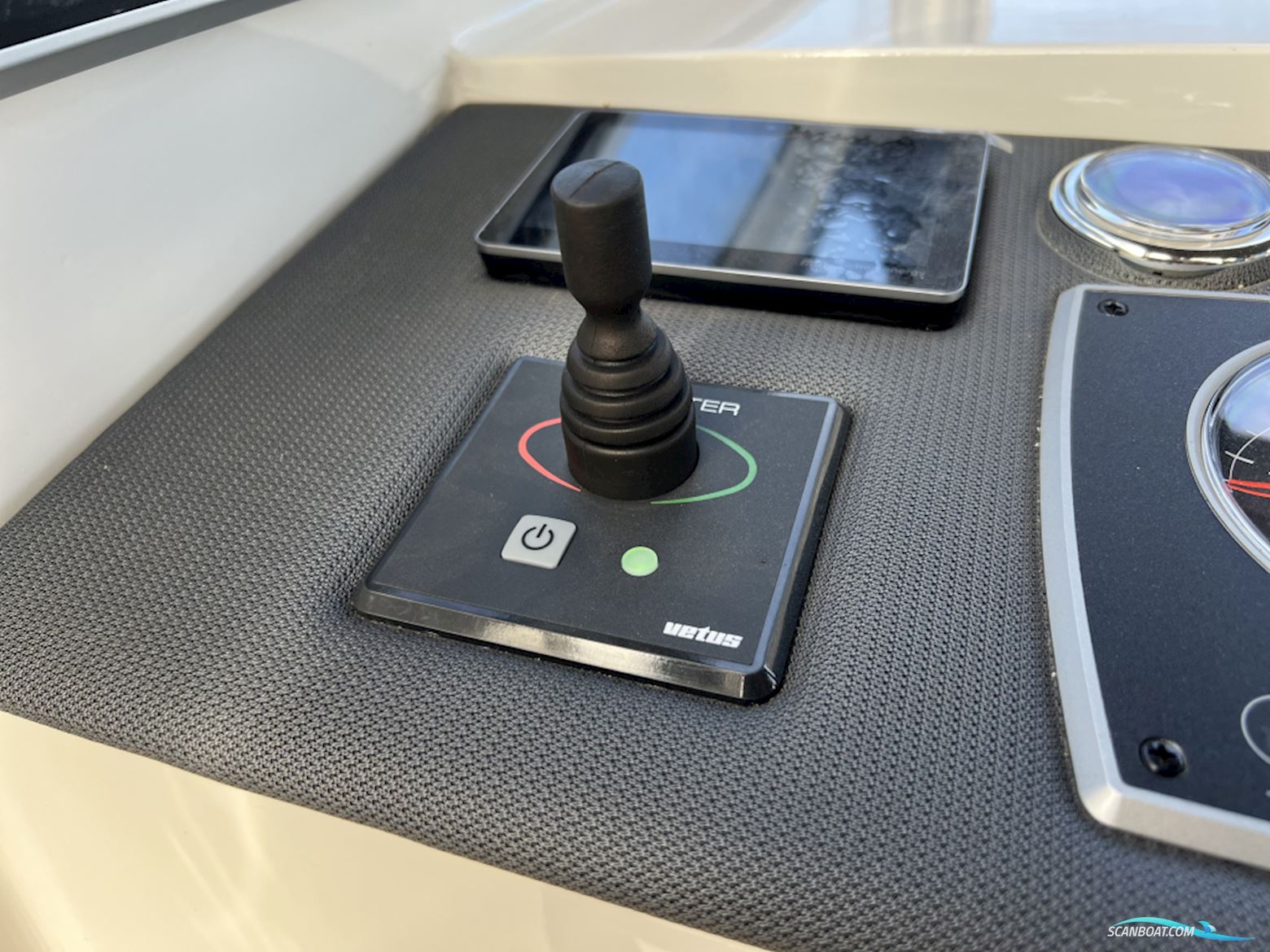 Ijzendoorn Yachts Tender Cabin 800