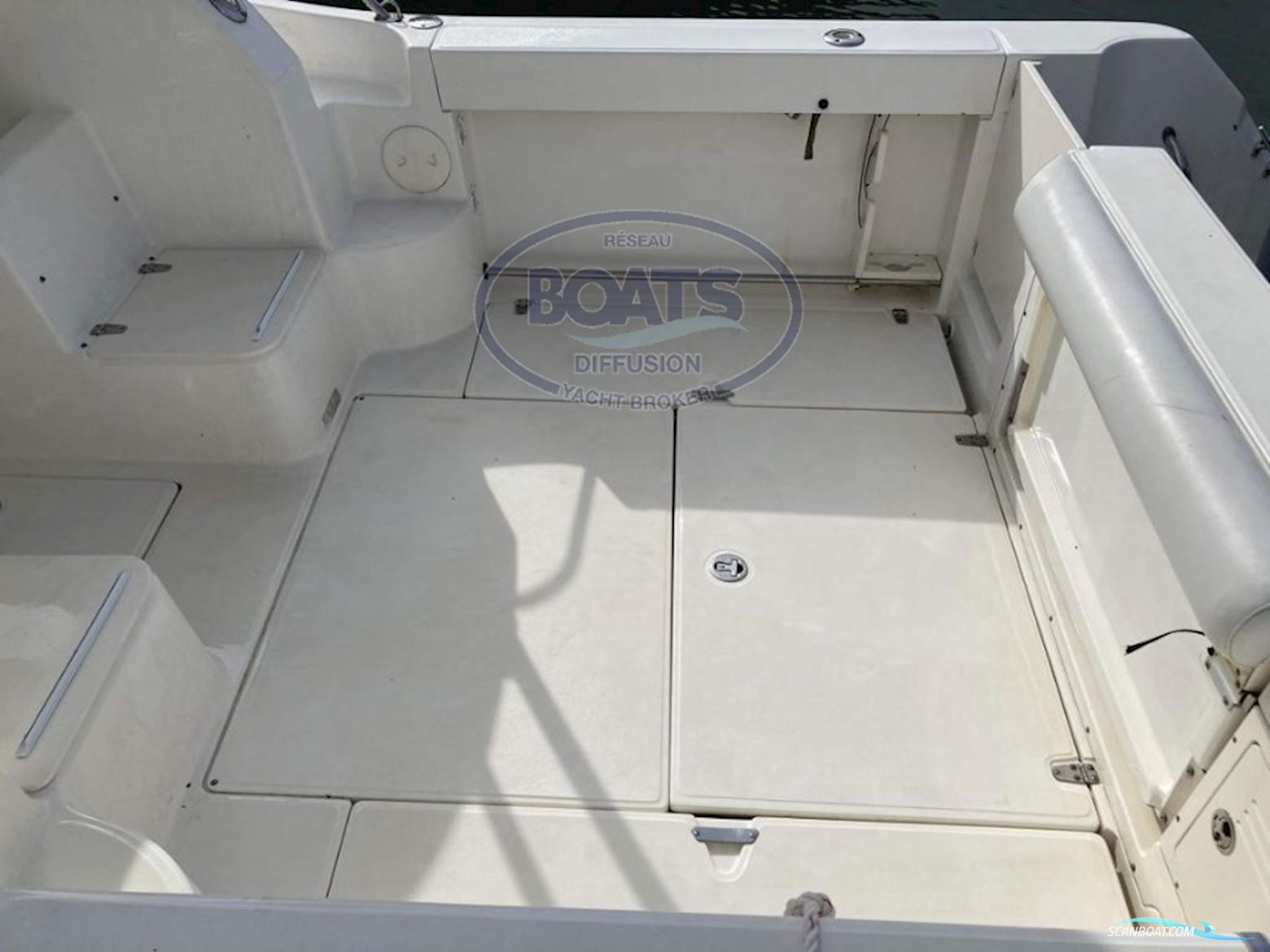 inconnu BOSTON WHALER 255 CONQUEST