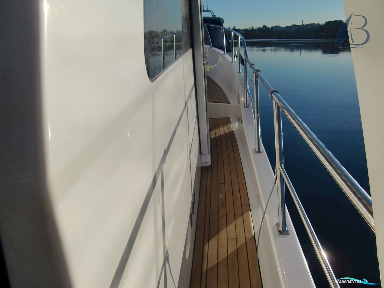 Integrity Motor Yachts Integrity 350 Sedan