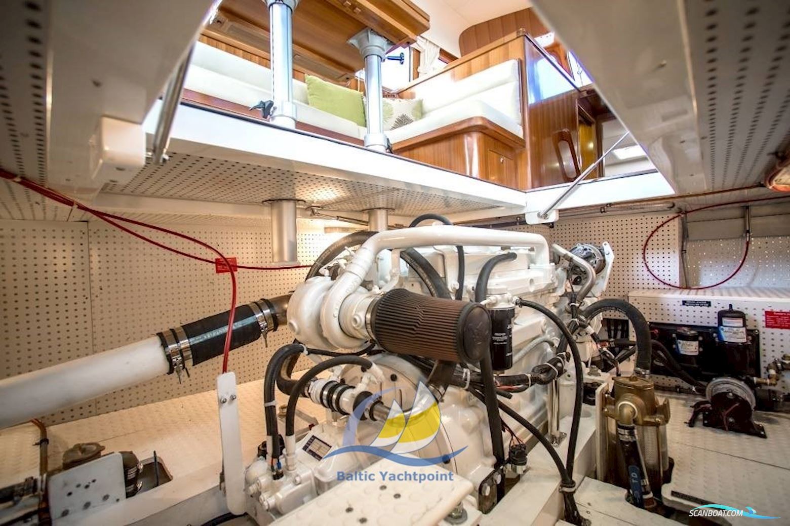 Integrity Motor Yachts Integrity 380 Fly