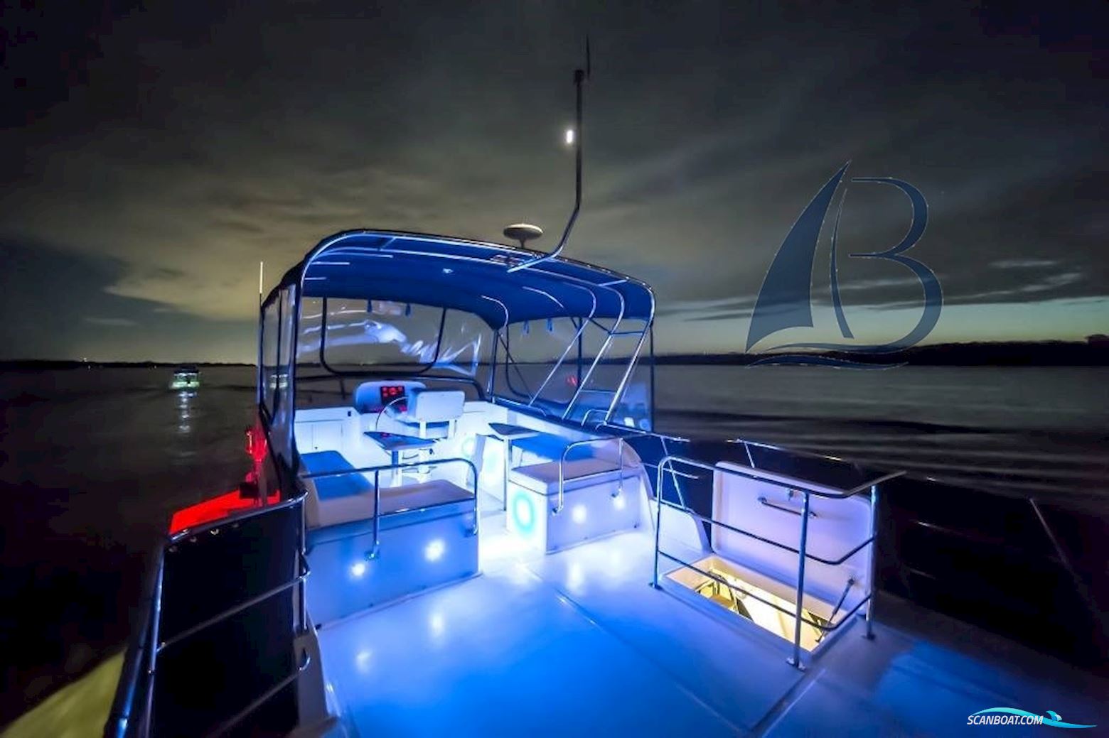 Integrity Motor Yachts Integrity 380 Fly
