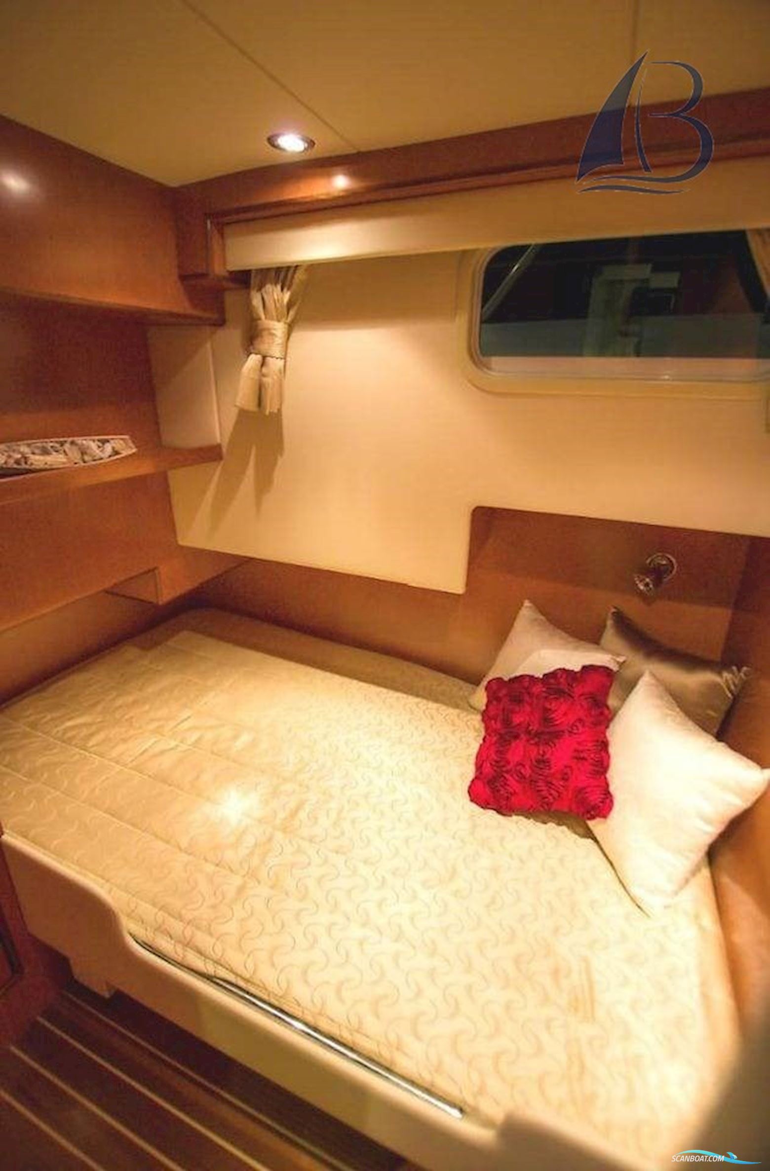 Integrity Motor Yachts Integrity 380 Sedan