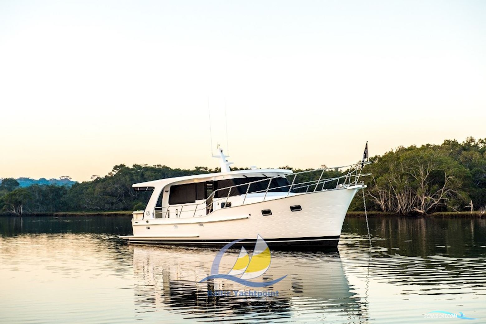 Integrity Motor Yachts Integrity 440 Sedan