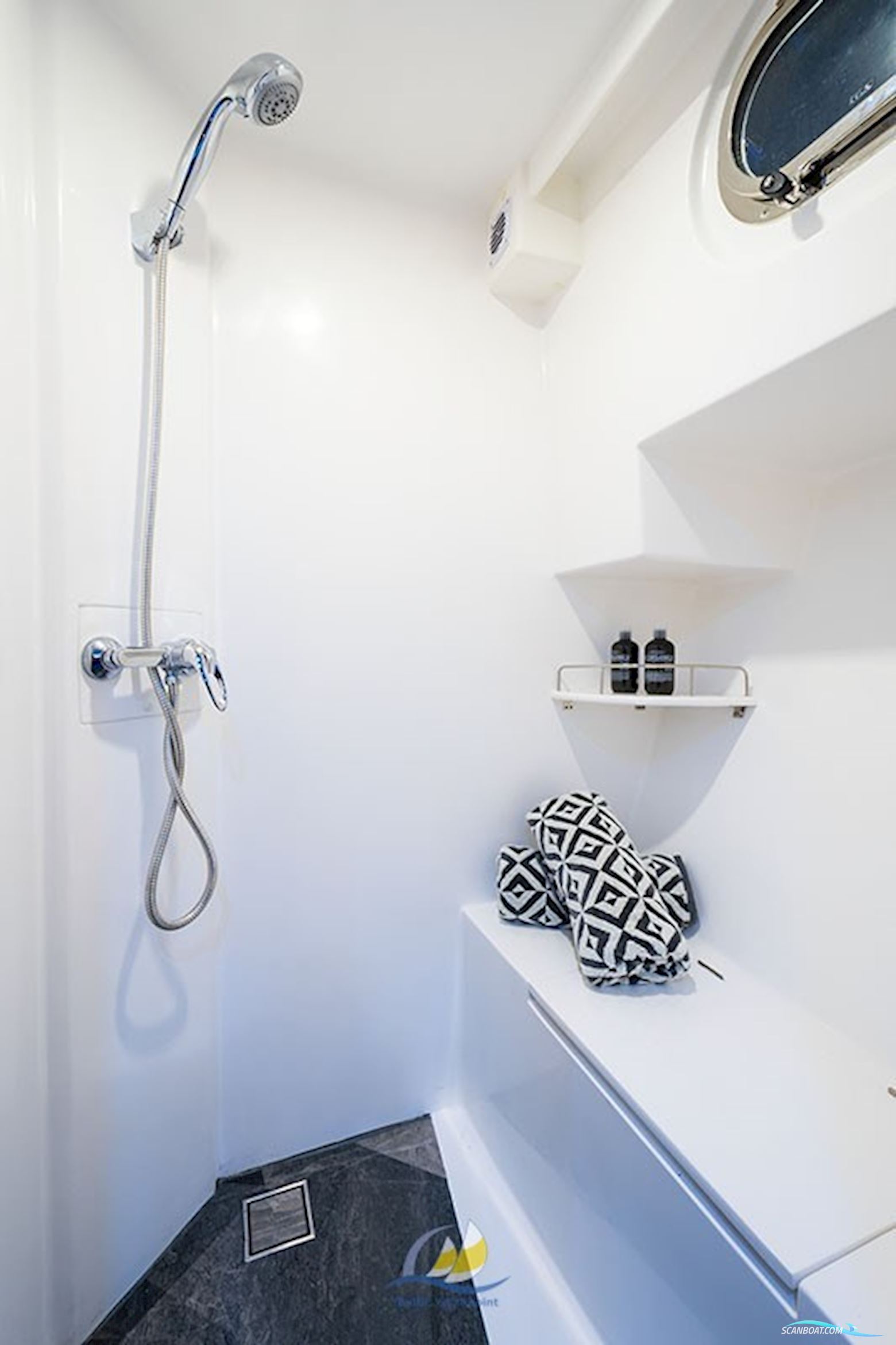 Integrity Motor Yachts Integrity Newport 460