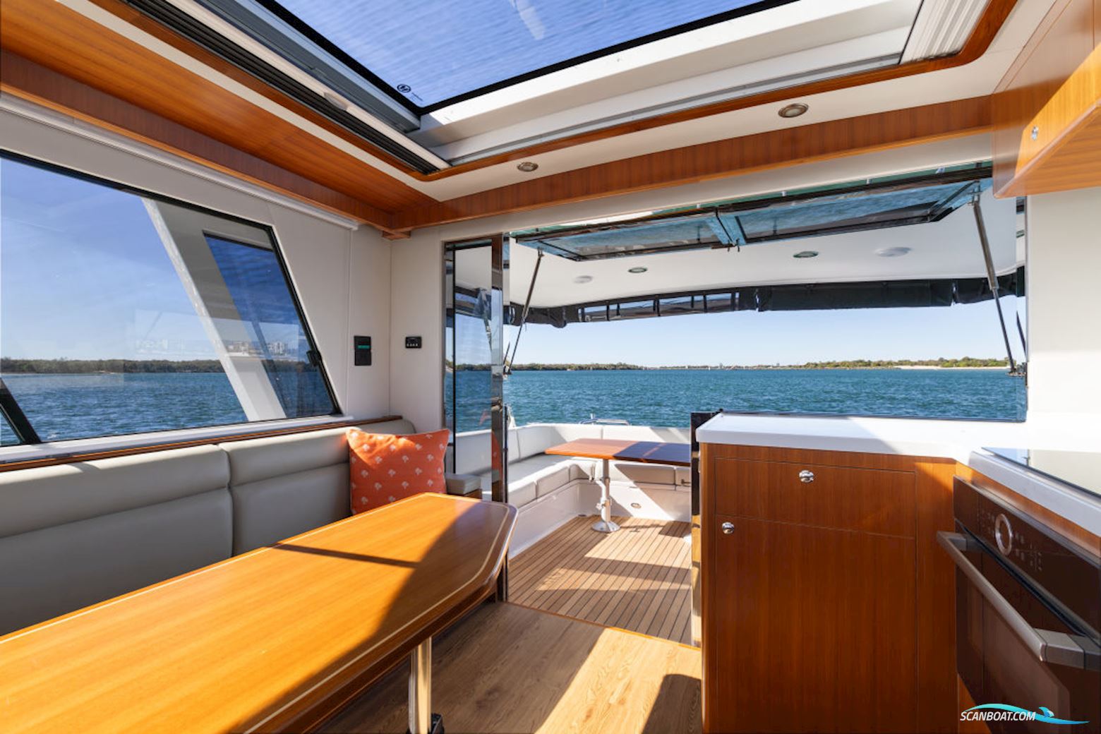 Integrity Trawlers 470CE Plus