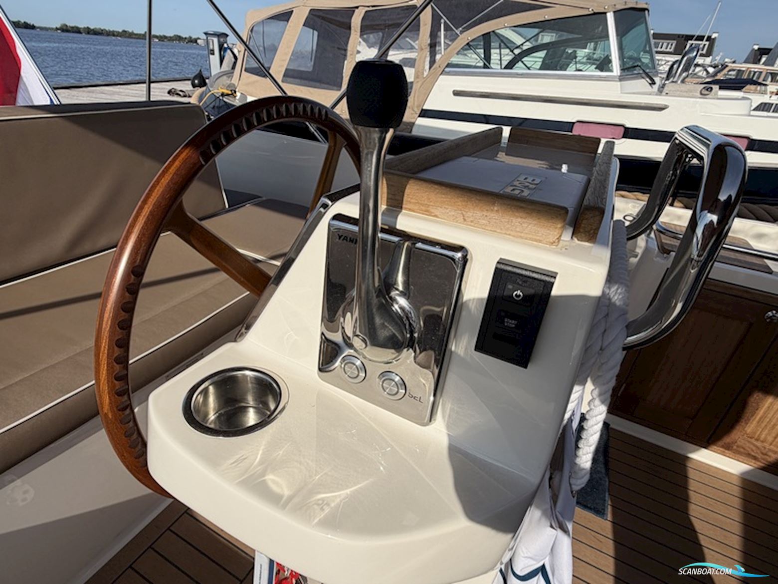 Intender 950 Cabrio
