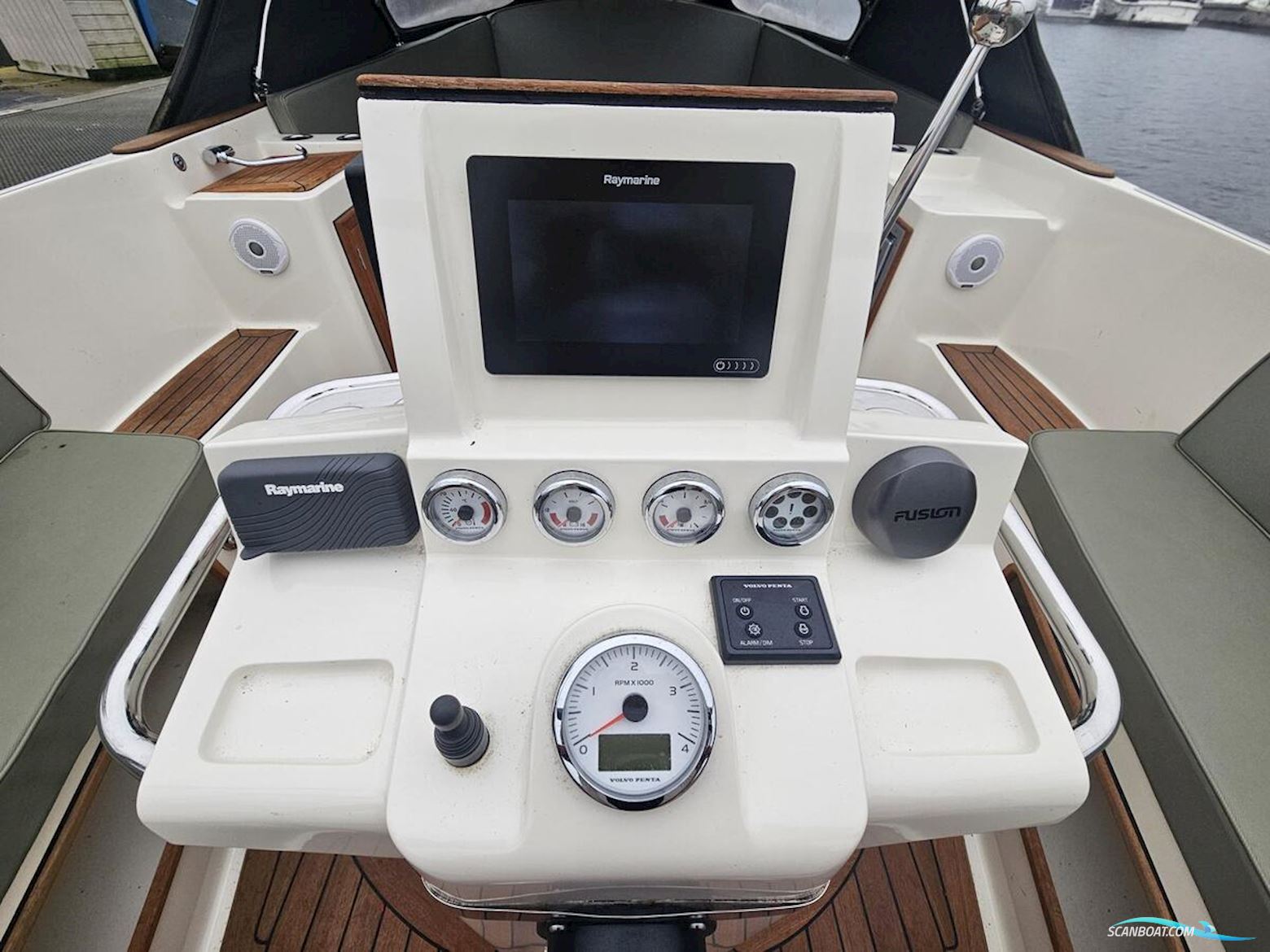 Intender Interboat 760 Special Edition