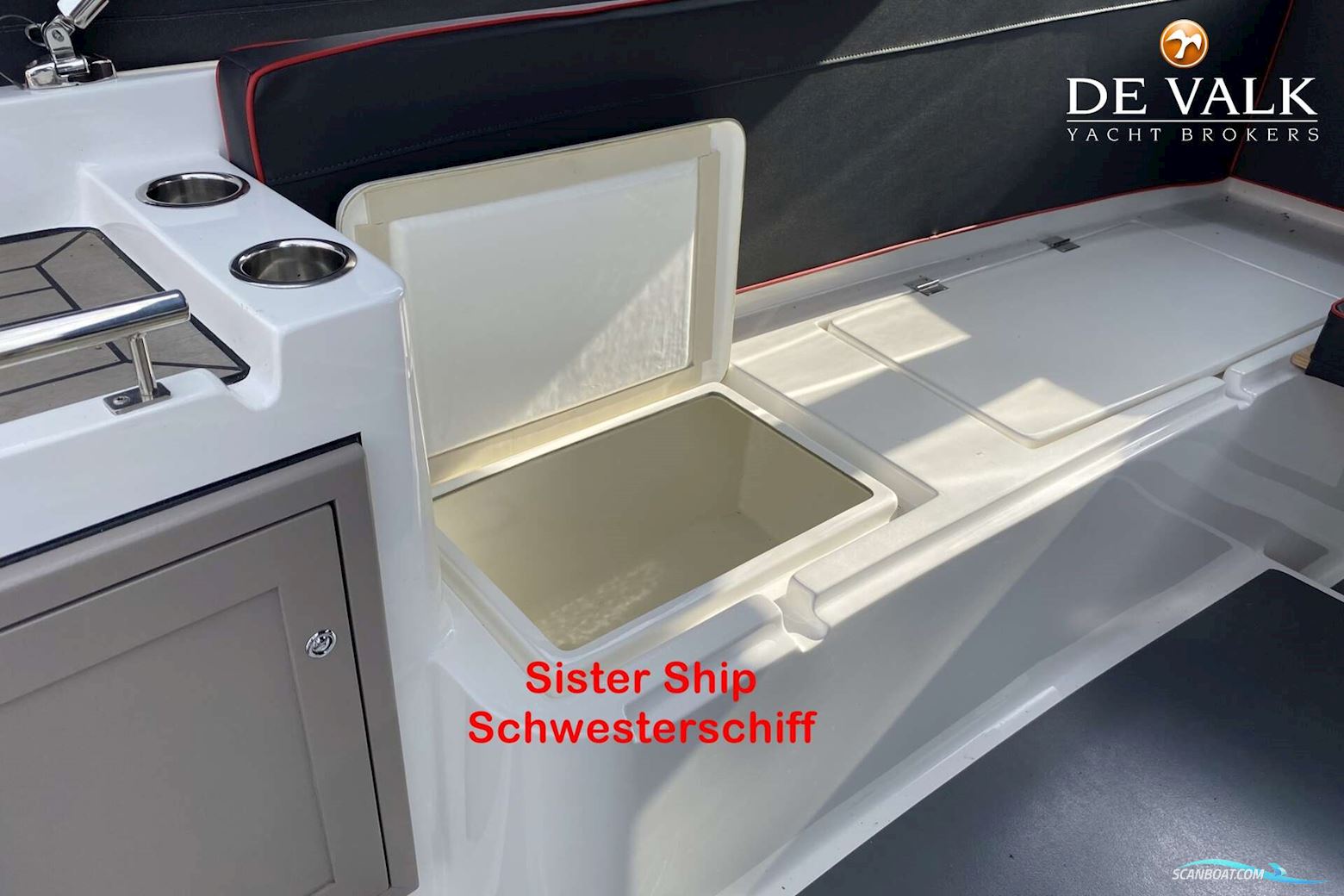 Interboat Intender 820