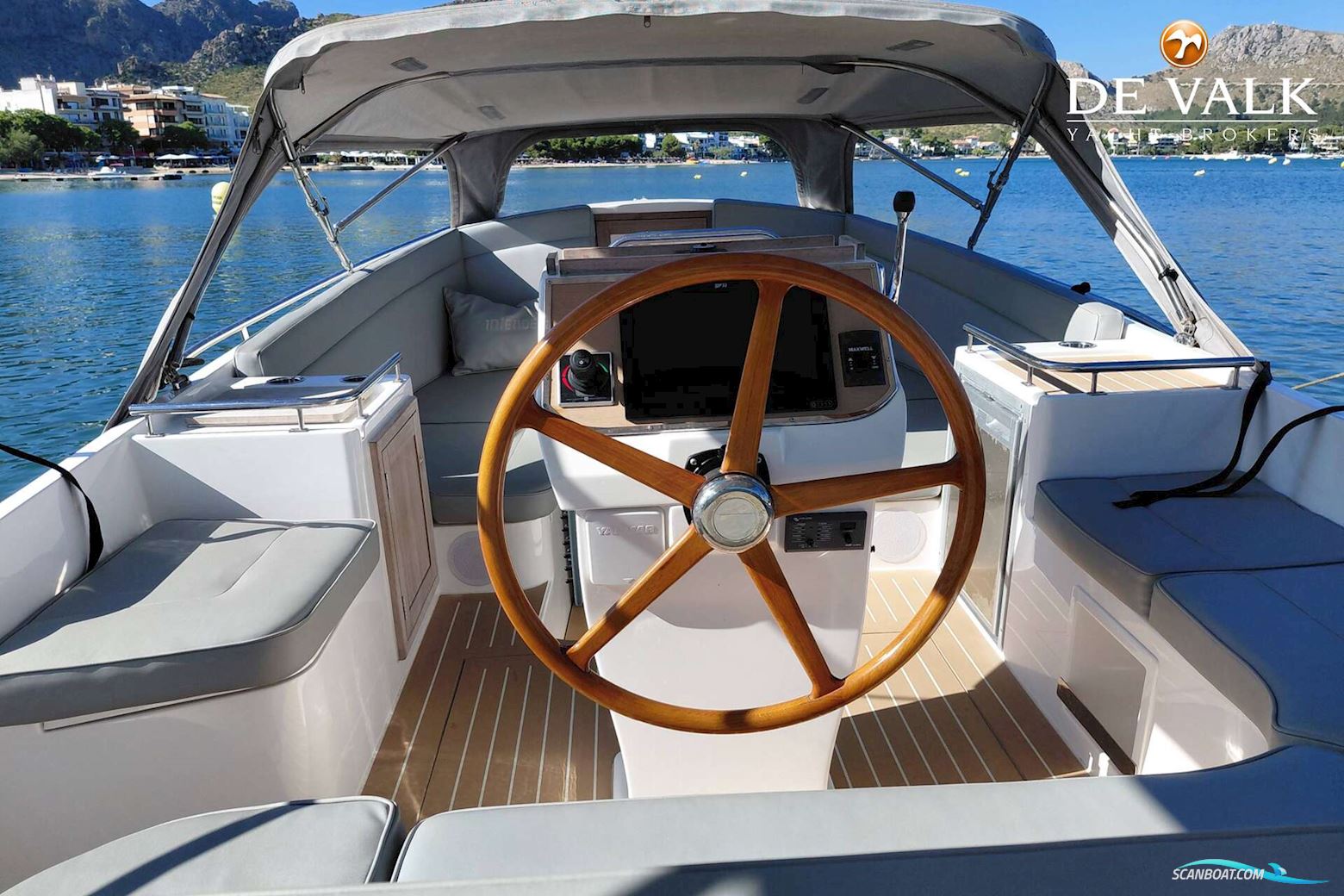 Interboat Intender 850