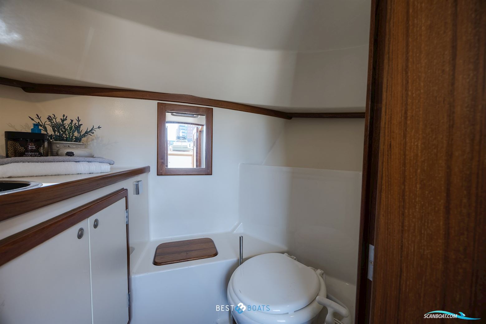 Interboat Intercruiser 27 Cabin