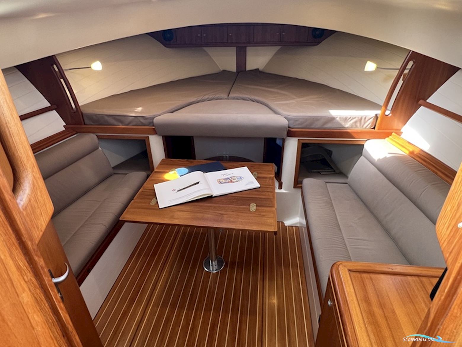 Intercruiser 29