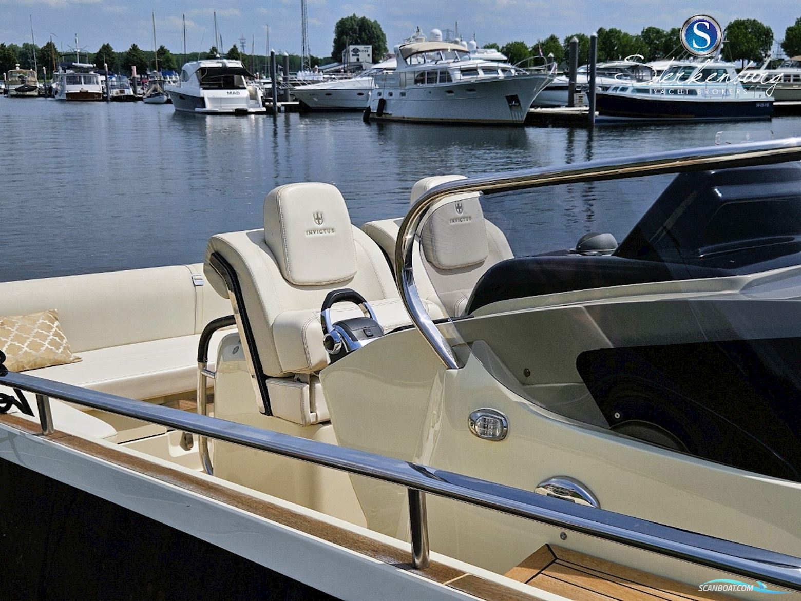 Invictus 280 GT