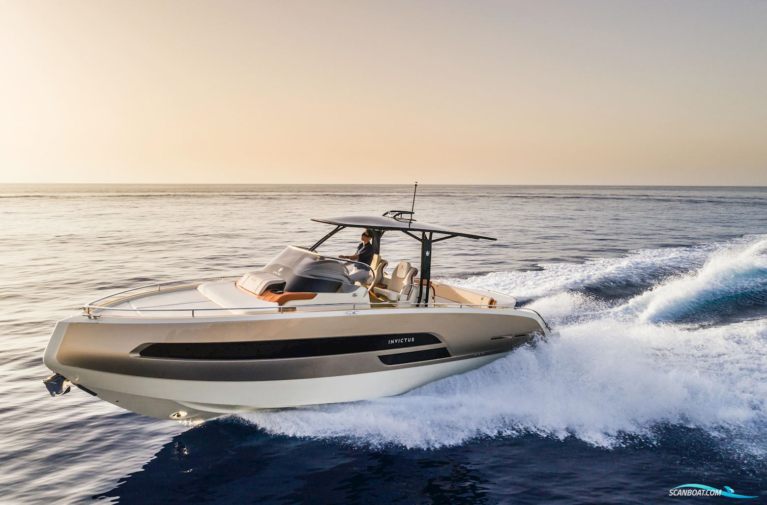 Invictus GT 370 S Motorboten 2020, met Yamaha Xto 425 Offshore motor, Kroatië