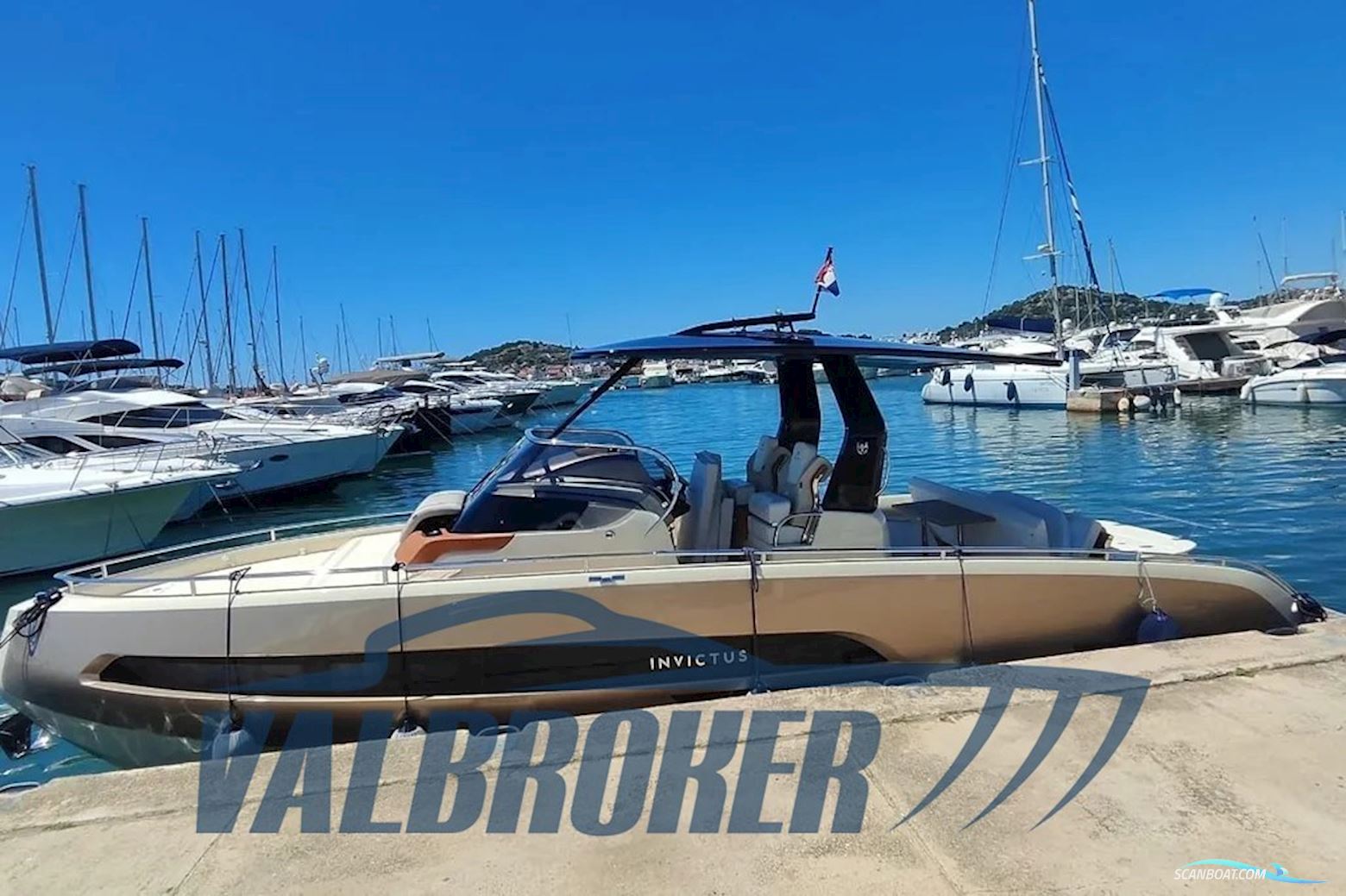 INVICTUS GT320 Motorboten 2023, met Volvo Penta V8 motor, Kroatië