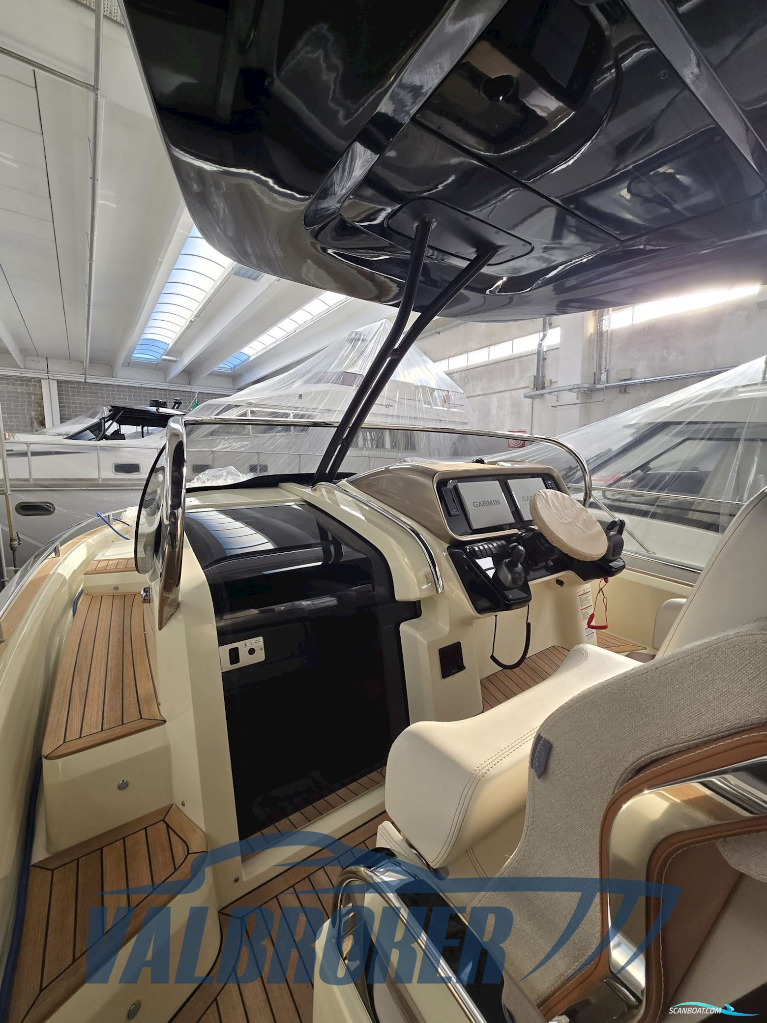INVICTUS GT320