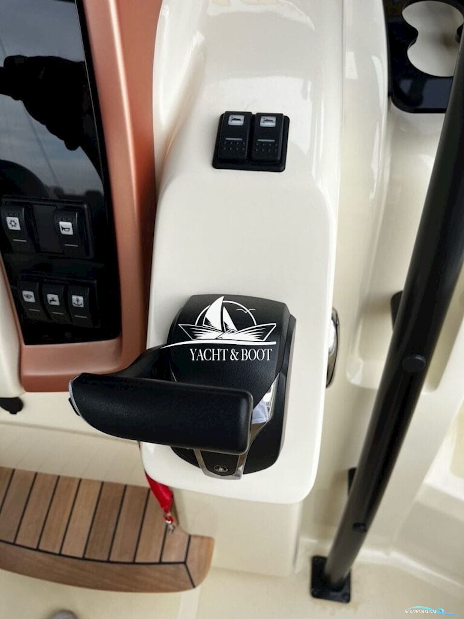 Invictus Yacht Capoforte CX 270