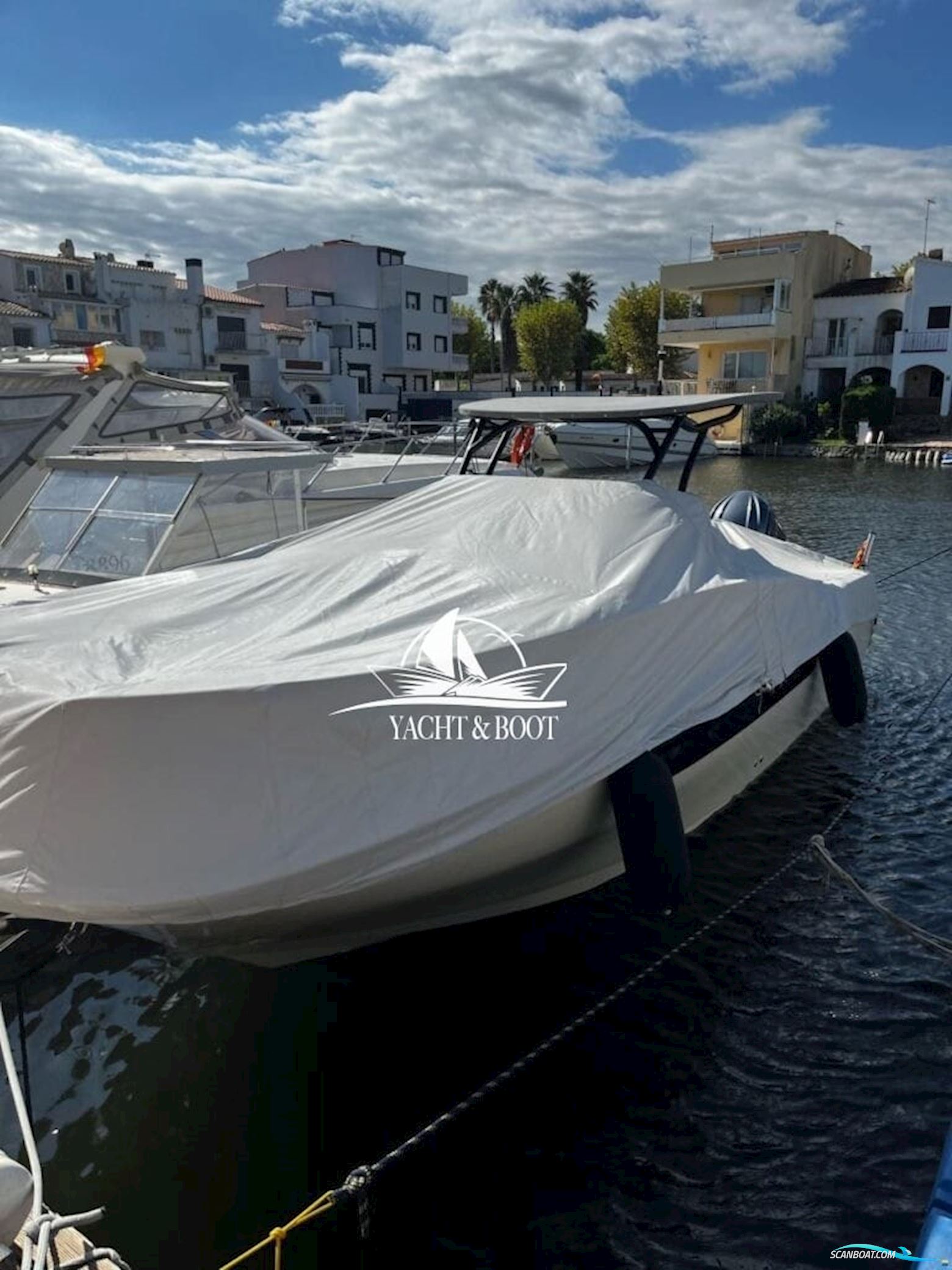 Invictus Yacht Capoforte CX 270