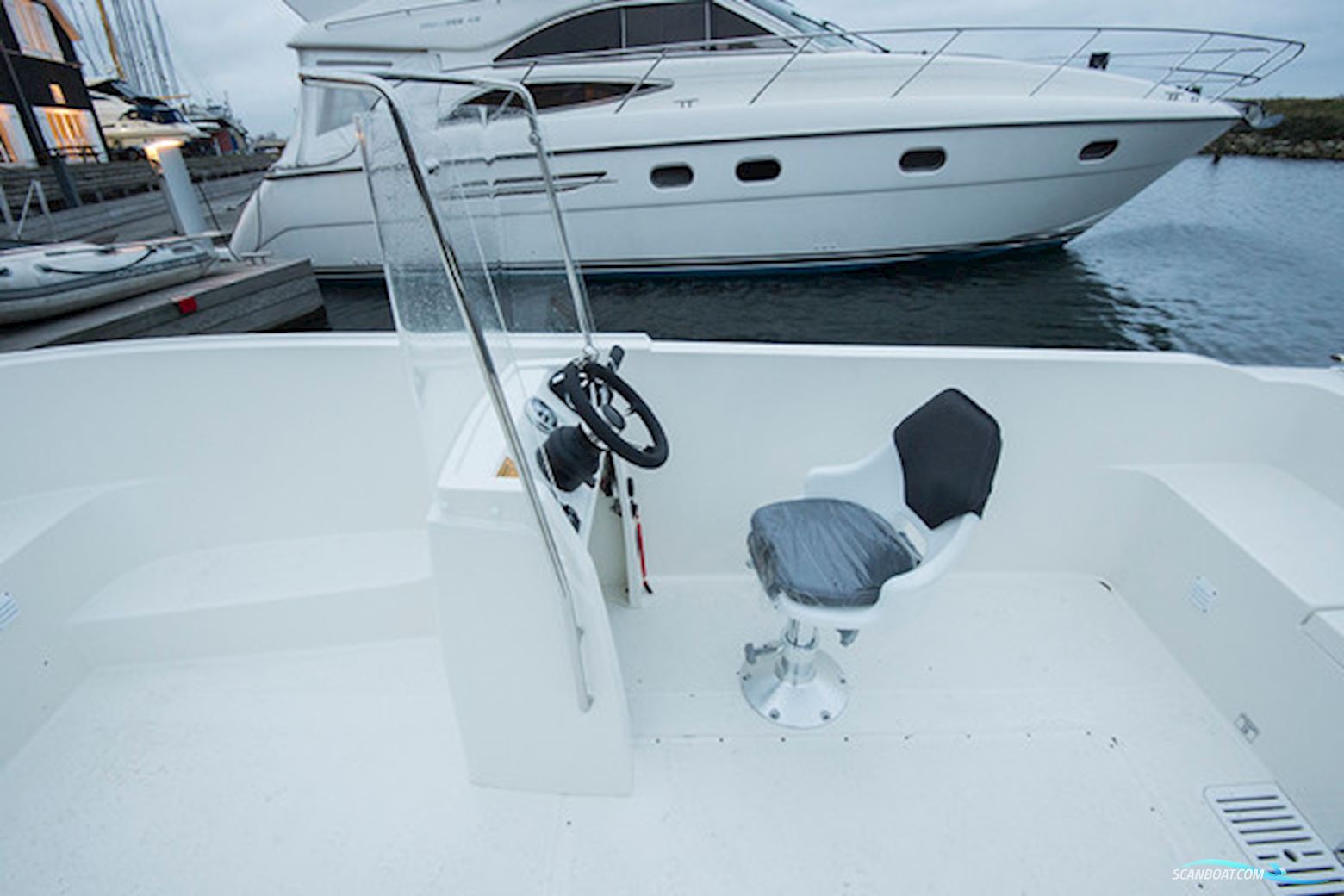 JD 600 Qooqa by Askeladden