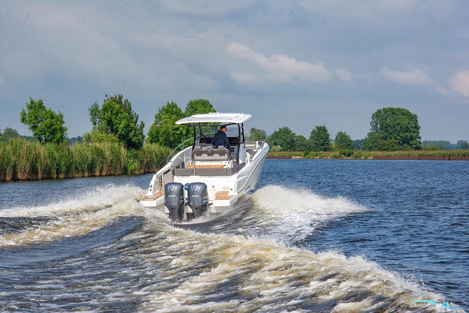 Jeanneau  Cap Camarat 9.0 CC