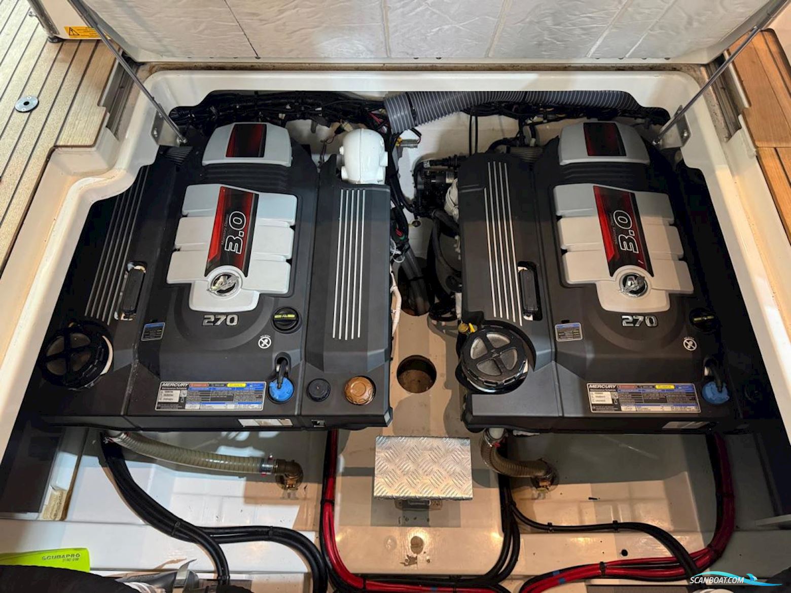 Jeanneau  NC37 met slechts 87 uur!