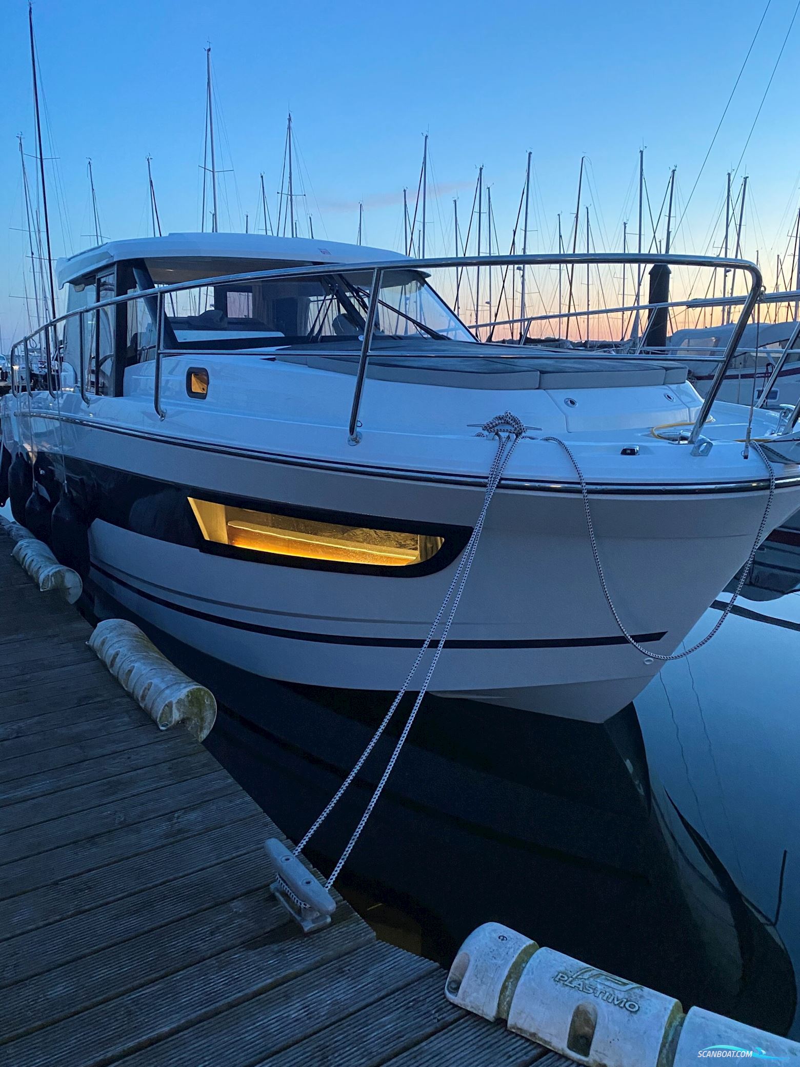 Jeanneau 1095 Merry Fisher Coupé