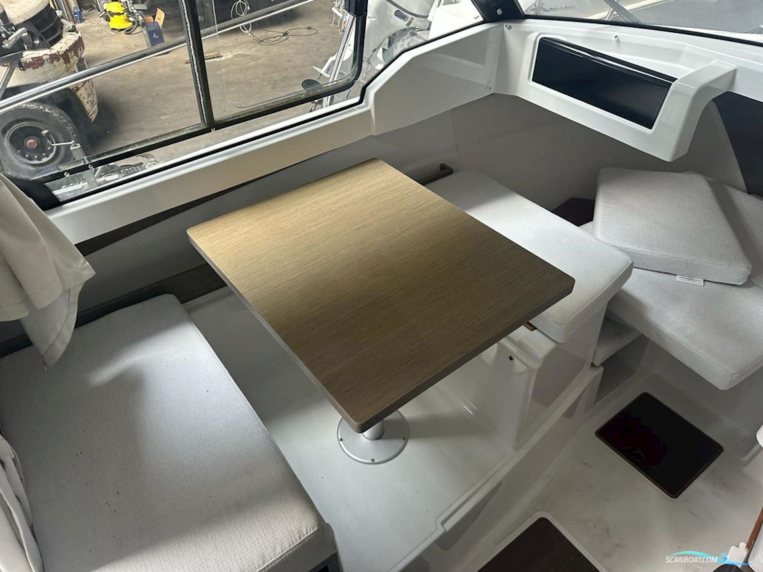 Jeanneau 605 Merry Fisher