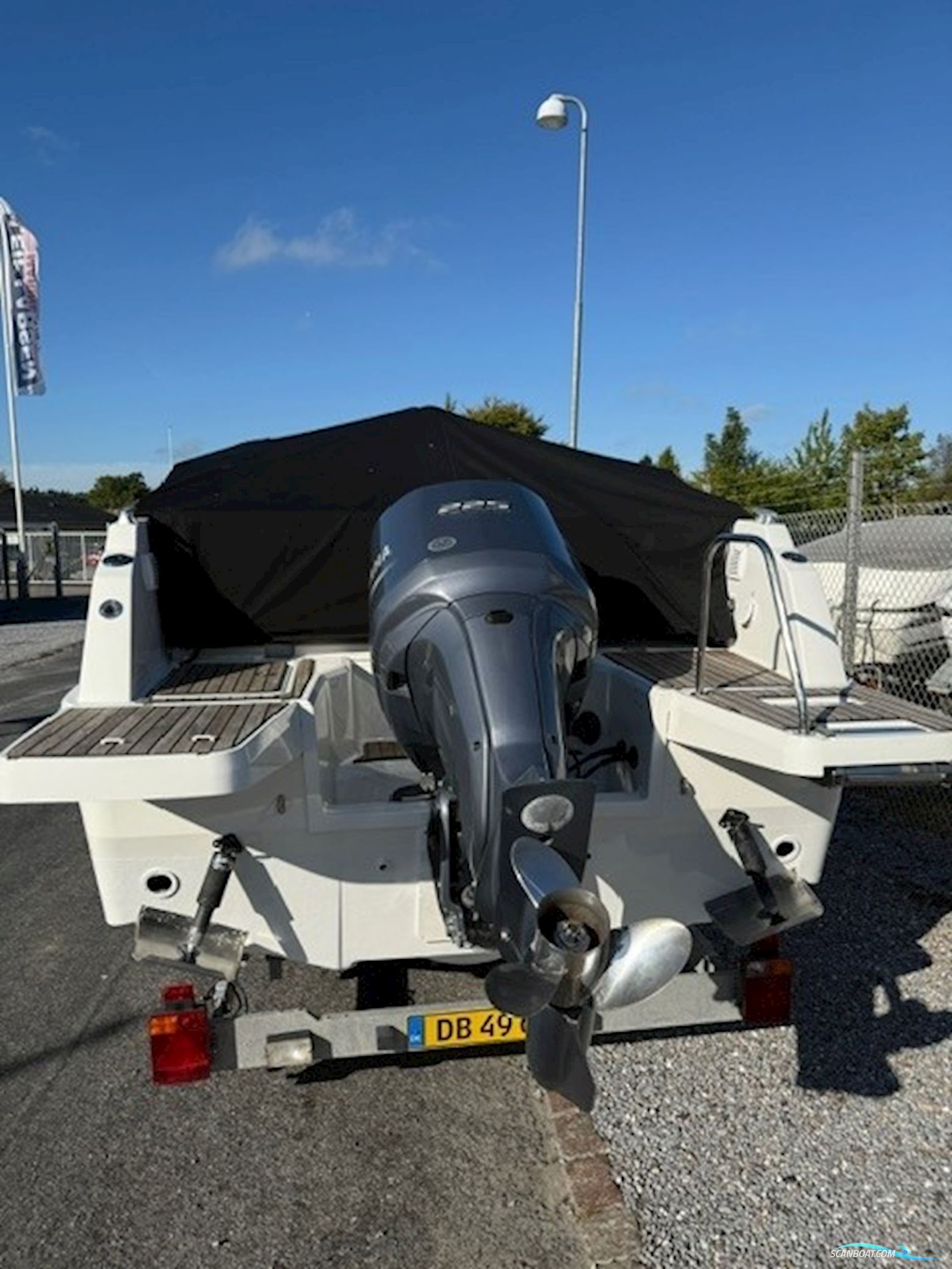 Jeanneau 7.5 DC Cap Camarat S2